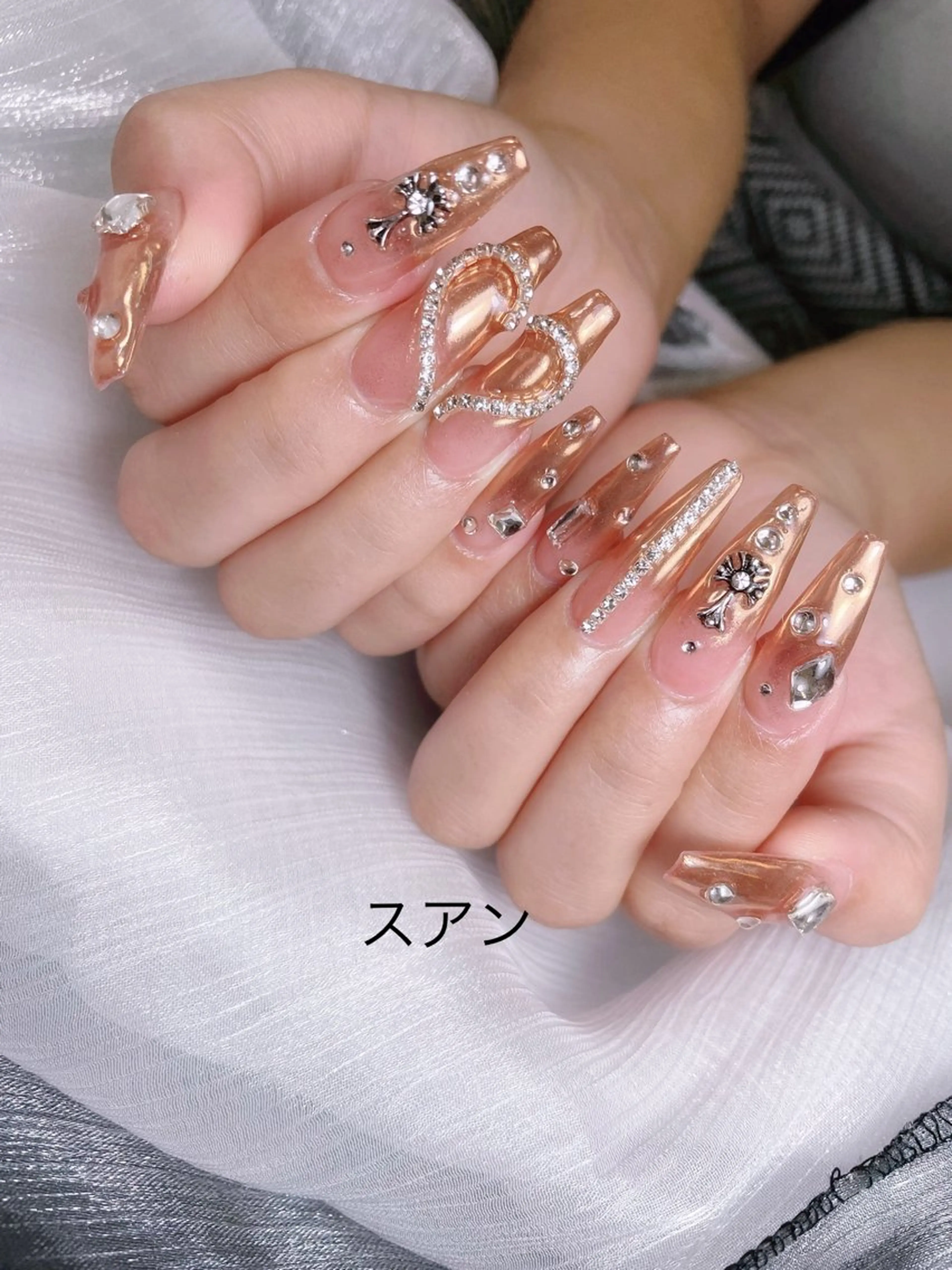 ネイル フレンチネイル キラキラネイル マグネットネイル ミラーネイル スカルプネイル ハンドネイル NailPrincess所属・princess スカルプ専門店のネイルデザイン