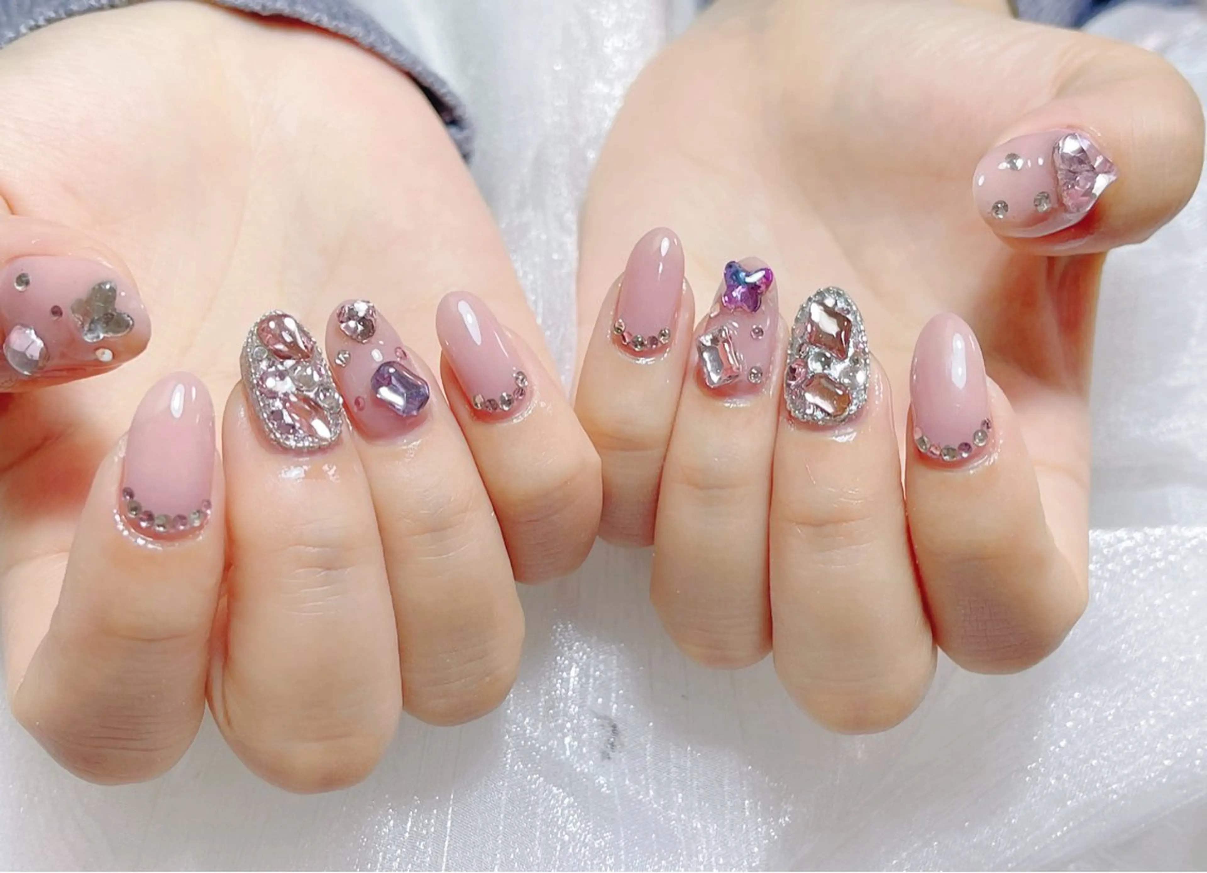 ネイル ハンドネイル 🎀ネイルサロン エクラYUI🎀のネイルデザイン