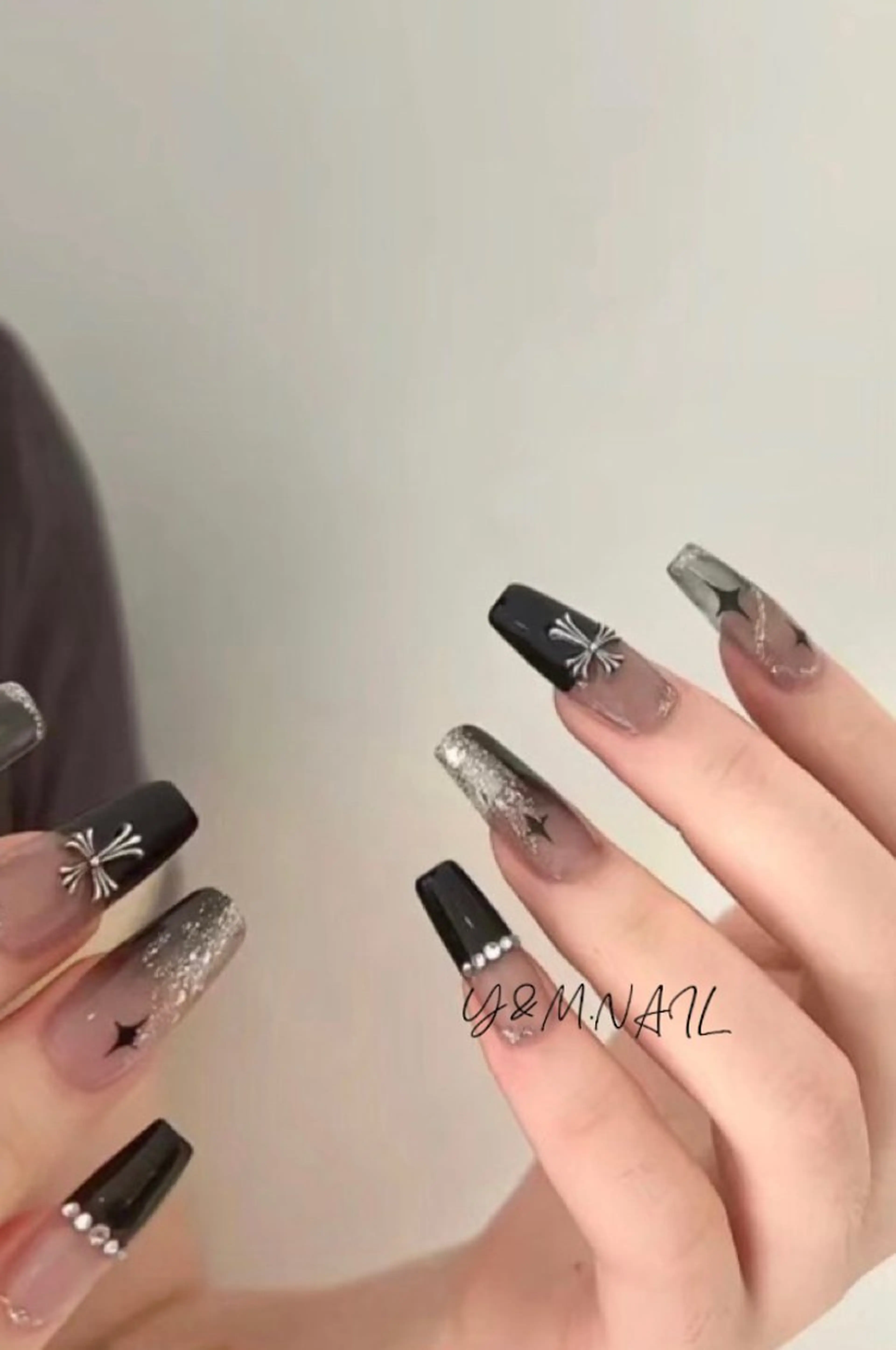 ネイル Ui_Amor (パラジェル)のネイルデザイン