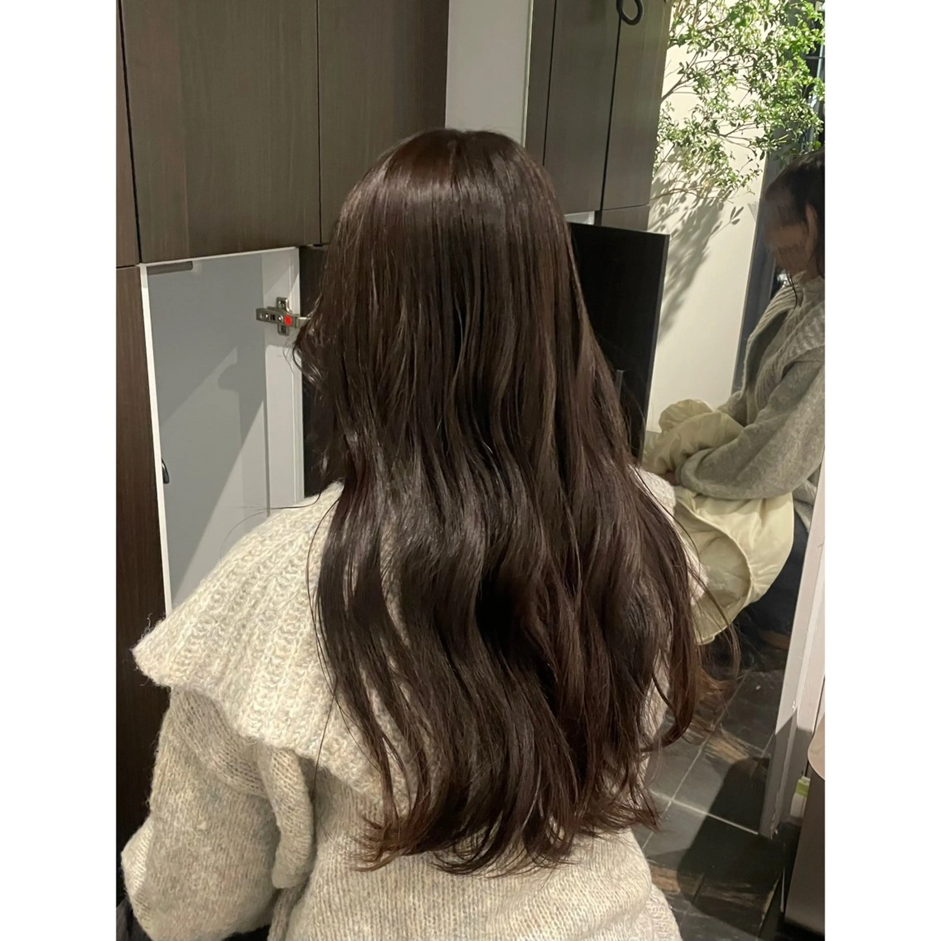 ロング カラー ブラウンカラー チョコレートブラウン 透明感カラー オレンジ situ所属・高畑 秋香のヘアスタイル