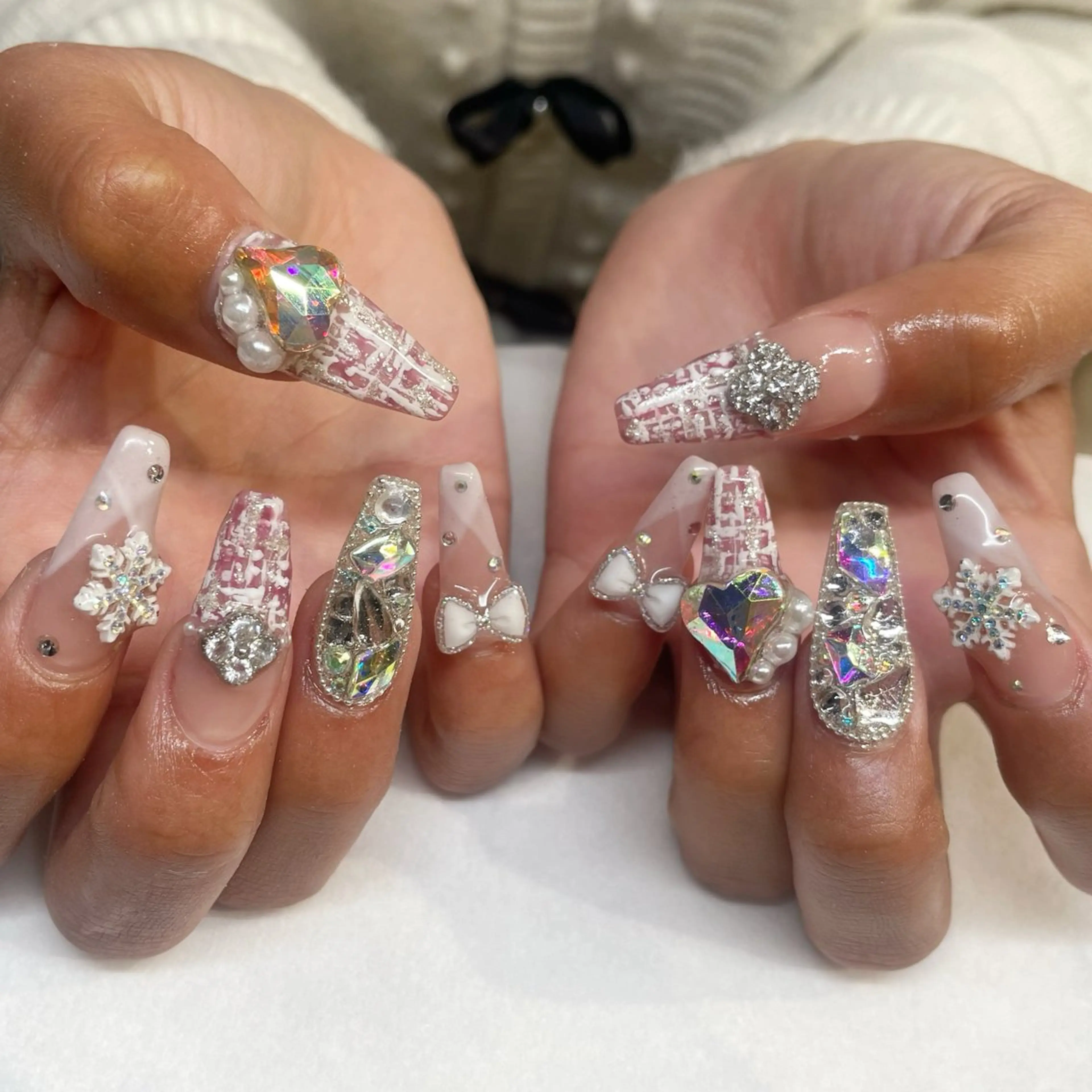 ネイル ハンドネイル 💎🐰 saki. m 🐰💎のネイルデザイン