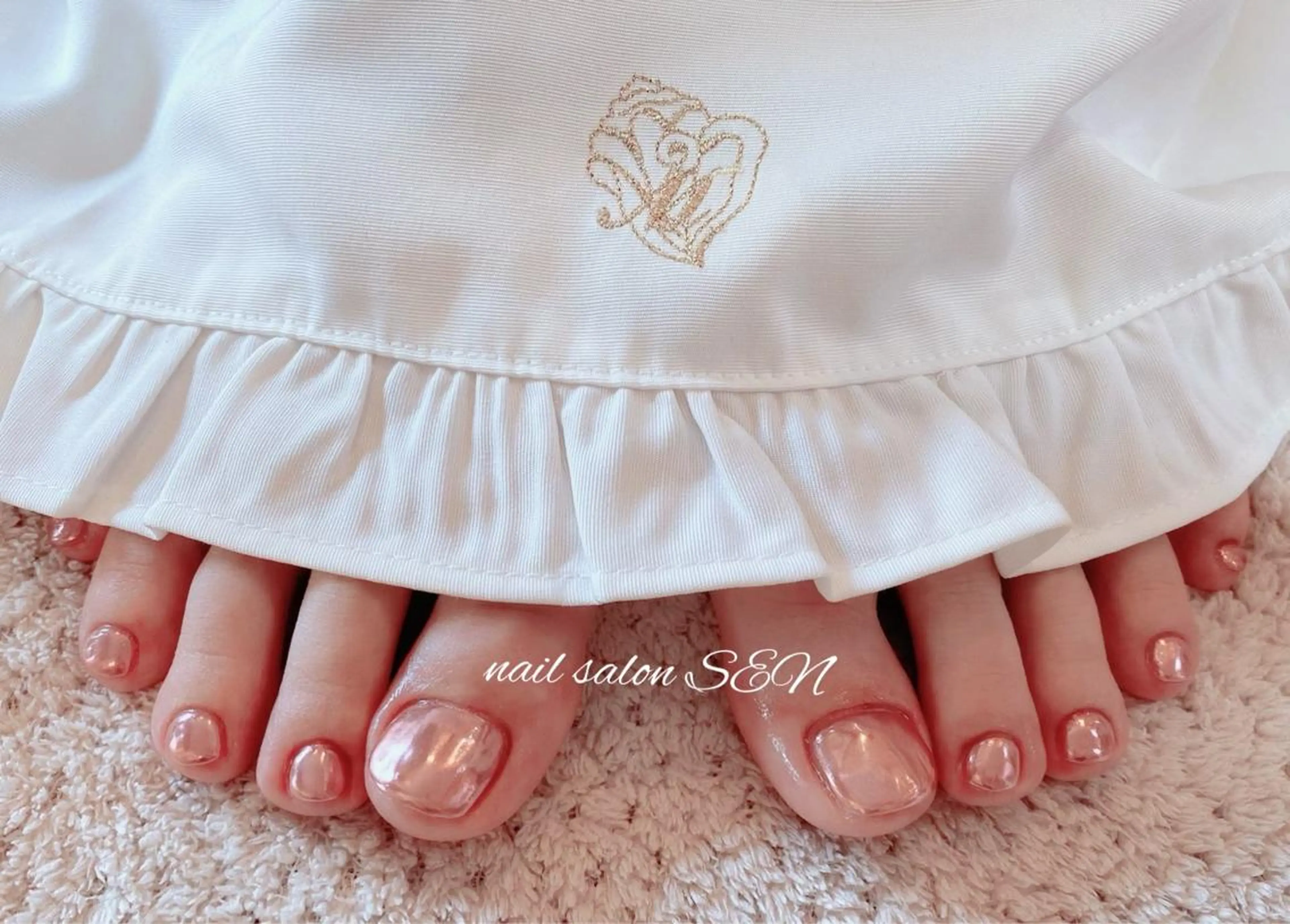 ネイル フットネイル ミラーネイル nailsalonsen所属・nail salon SENのネイルデザイン