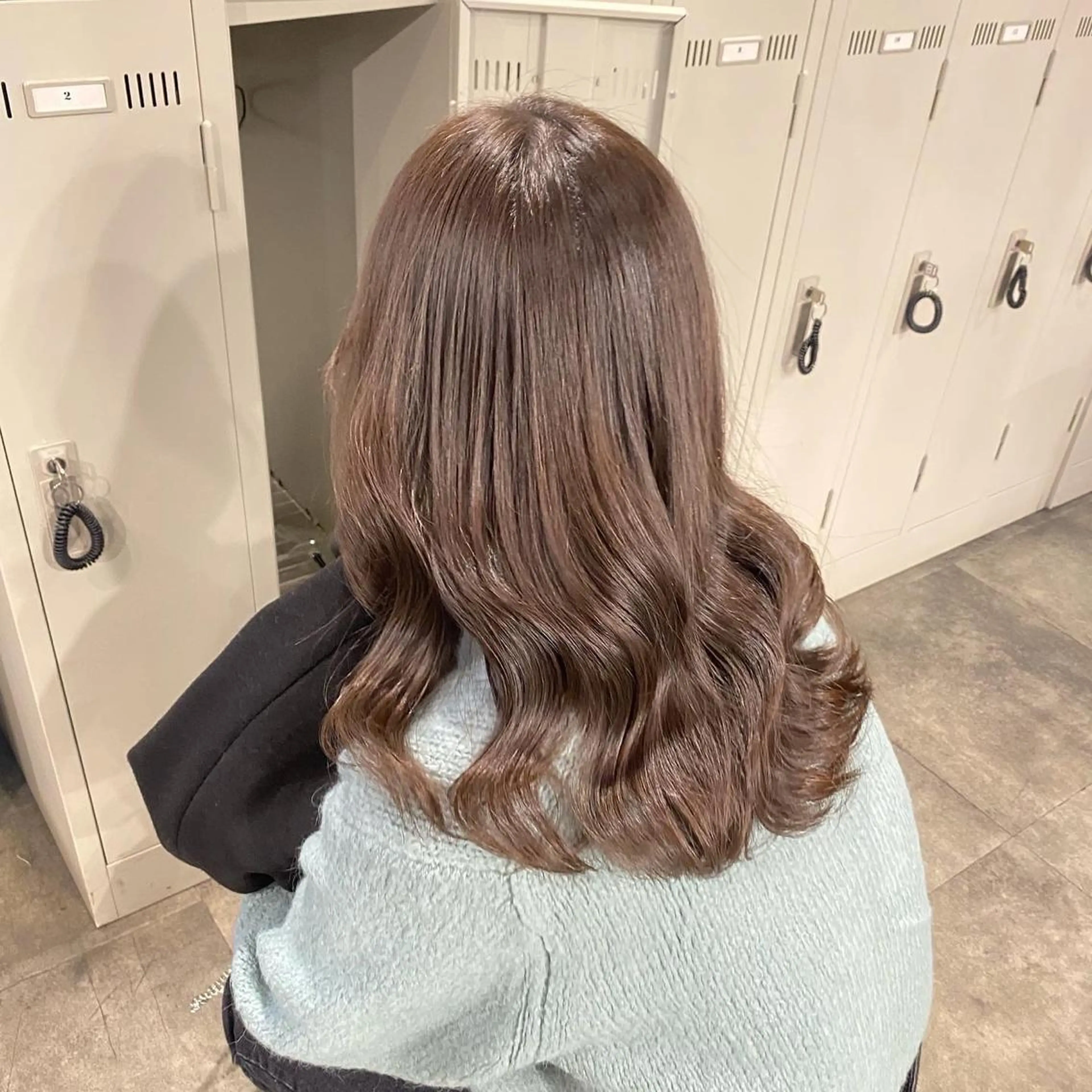 セミロング カラー ヘアカラー トリートメント ヘッドスパ ヘアセット エフェクトブリーチ 🌟前澤啓太朗のヘアスタイル