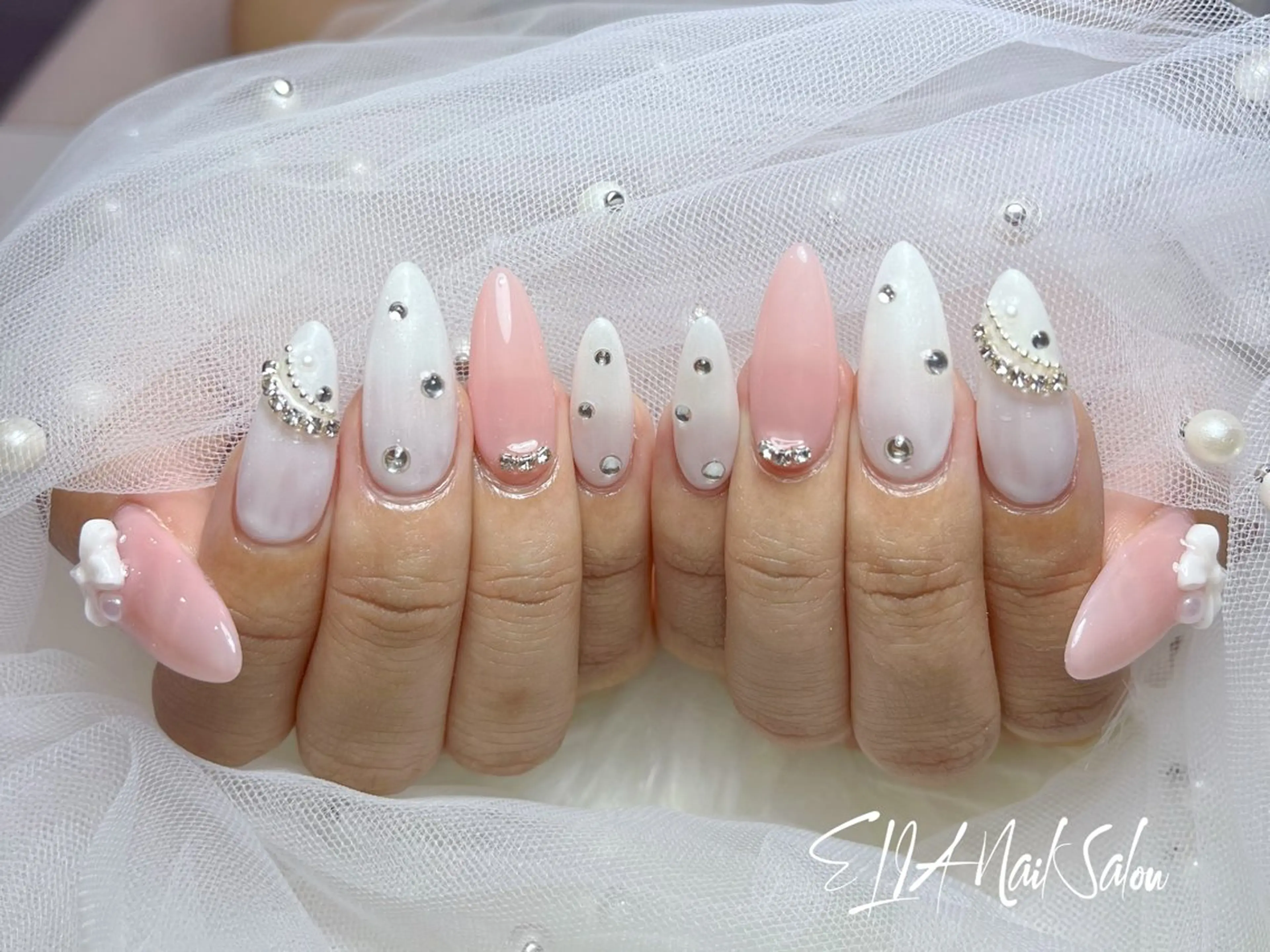 セミロング cici nailのネイルデザイン