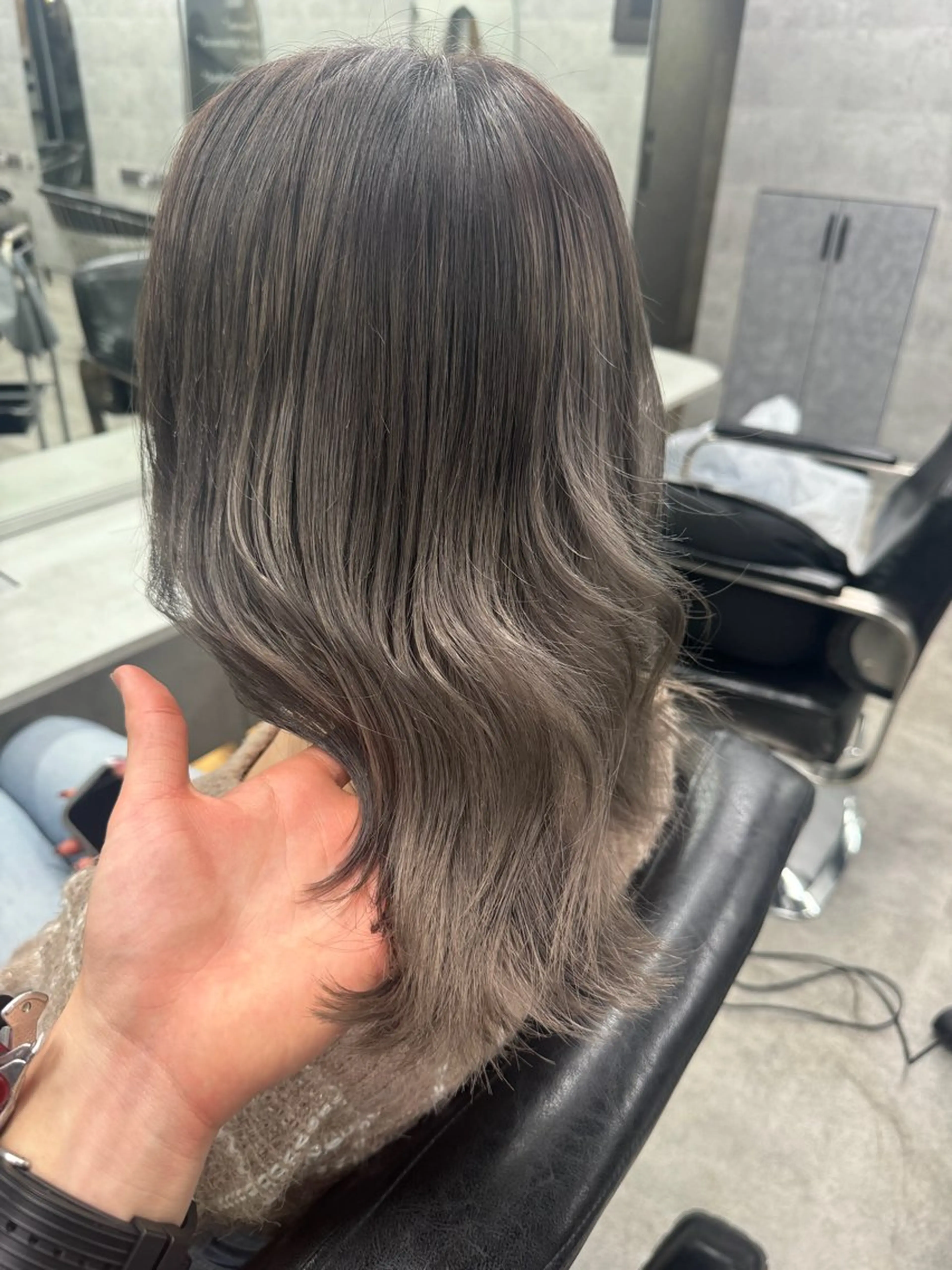 ミディアム カラー ヘアカラー あなたのお悩み改善" You"💚❤️💛のヘアスタイル