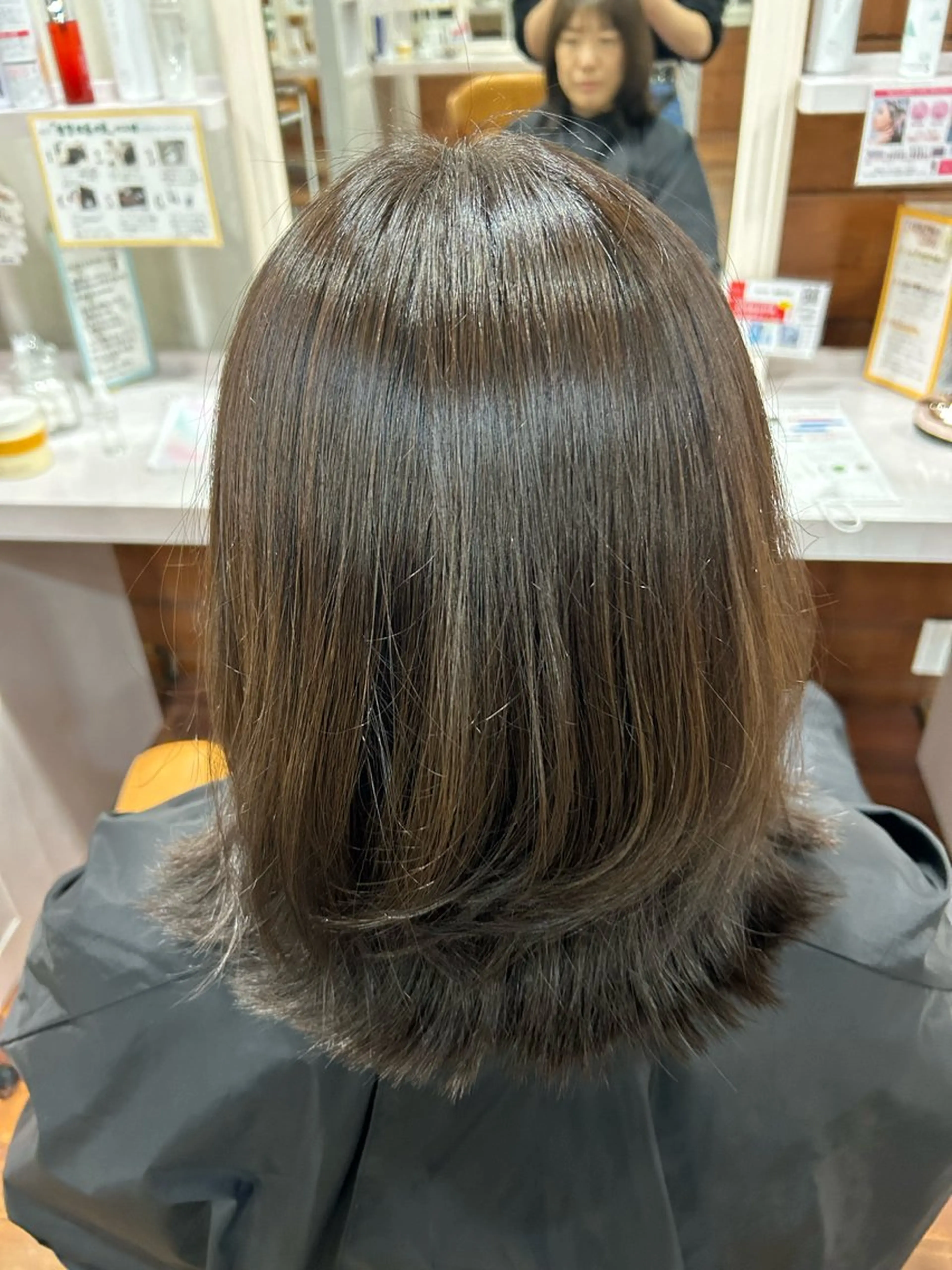 ミディアム 古澤 優香のヘアスタイル