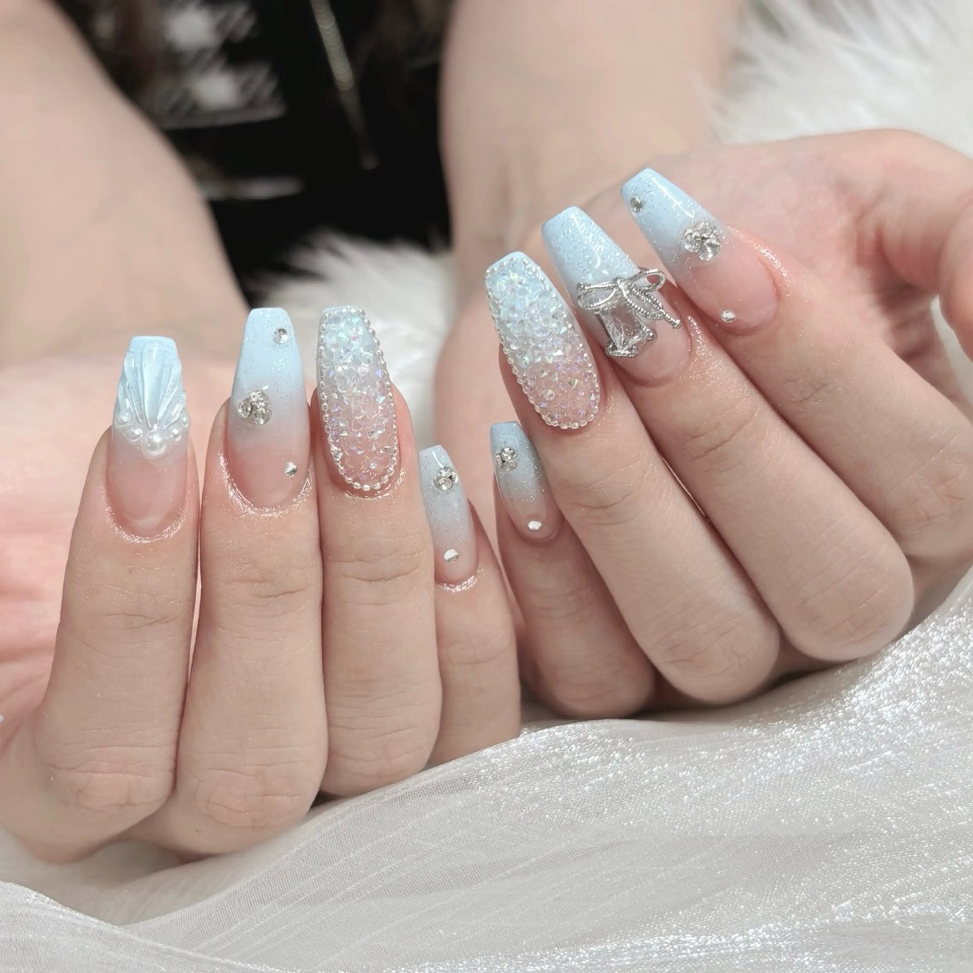 ネイル ブルー 夏ネイル ハンドネイル FLY Nail Salonのネイルデザイン