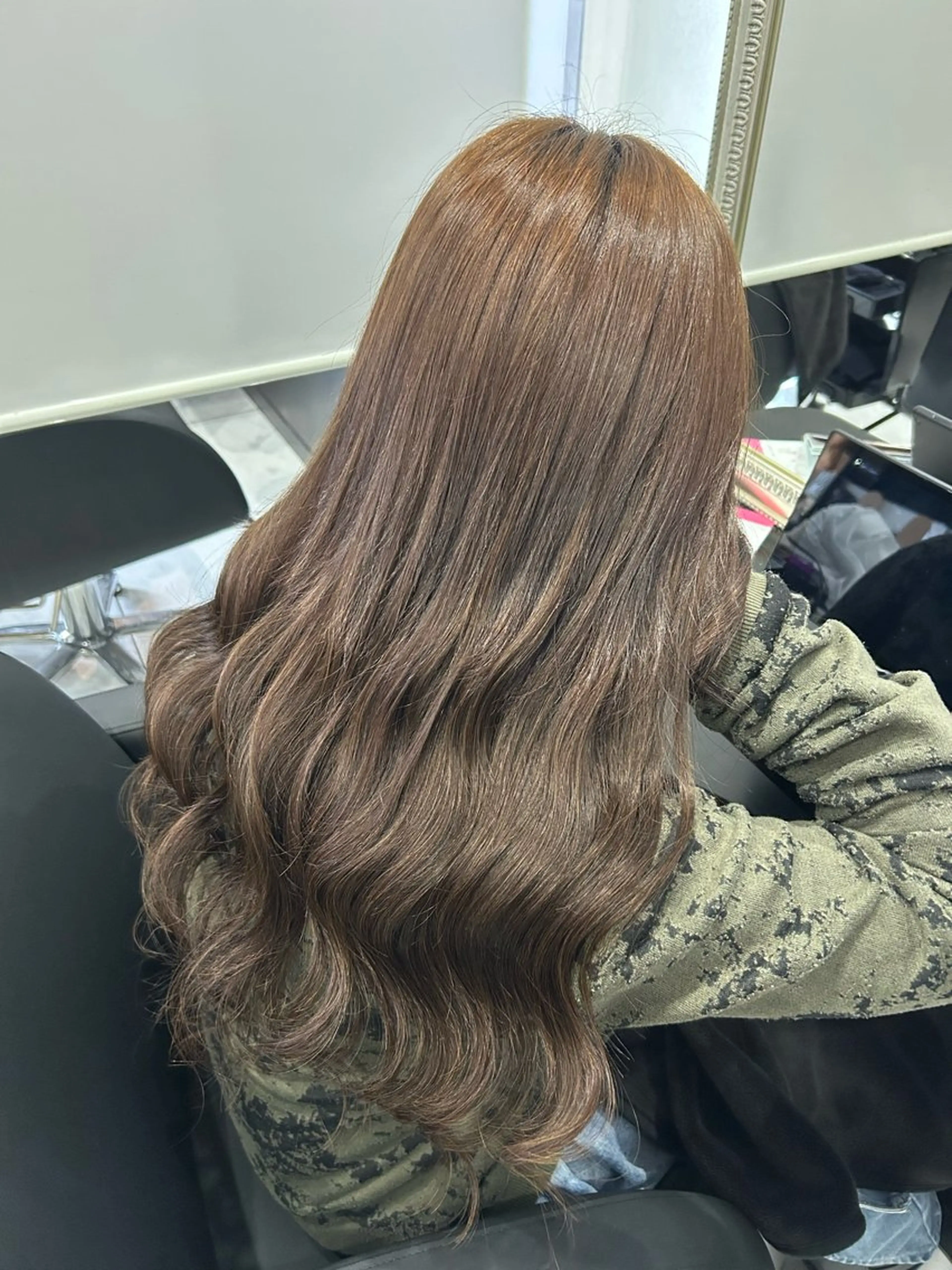 カラー ヘアカラー 長田 麻友子のヘアスタイル