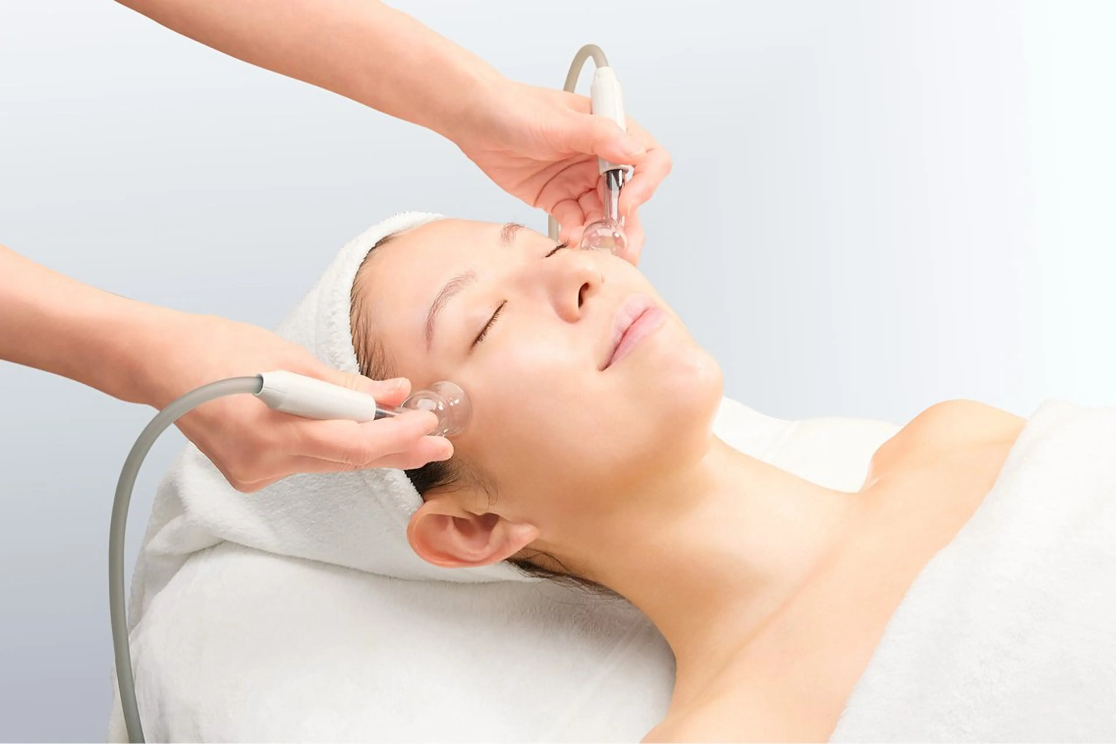 ご新規様限定❄️シルキーベース or モイストベース➕リンパドレナージュ、デトックス効果でむくみスッキリ、小顔効果！の写真