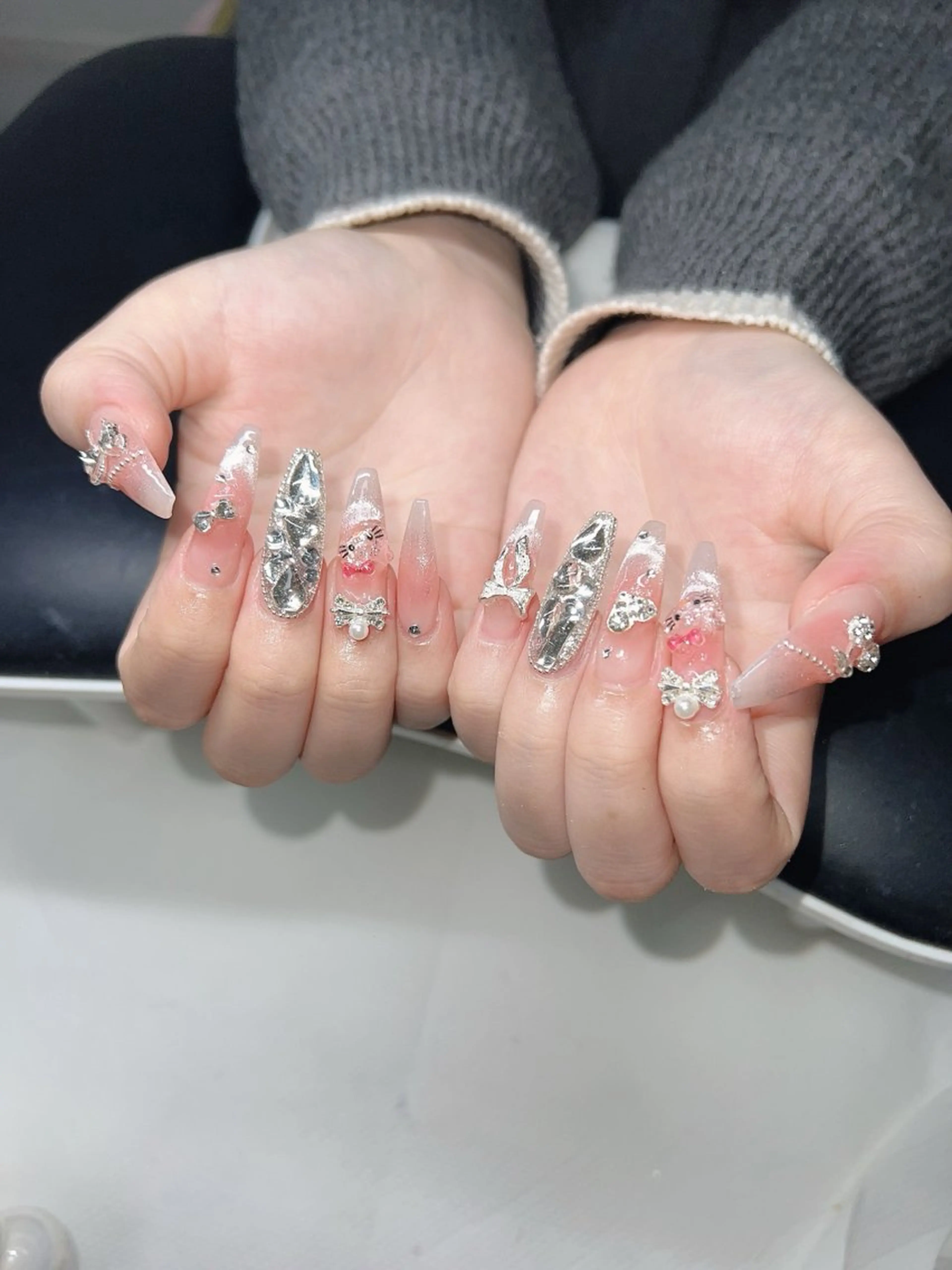 ネイル ハンドネイル Lee Nailsのネイルデザイン