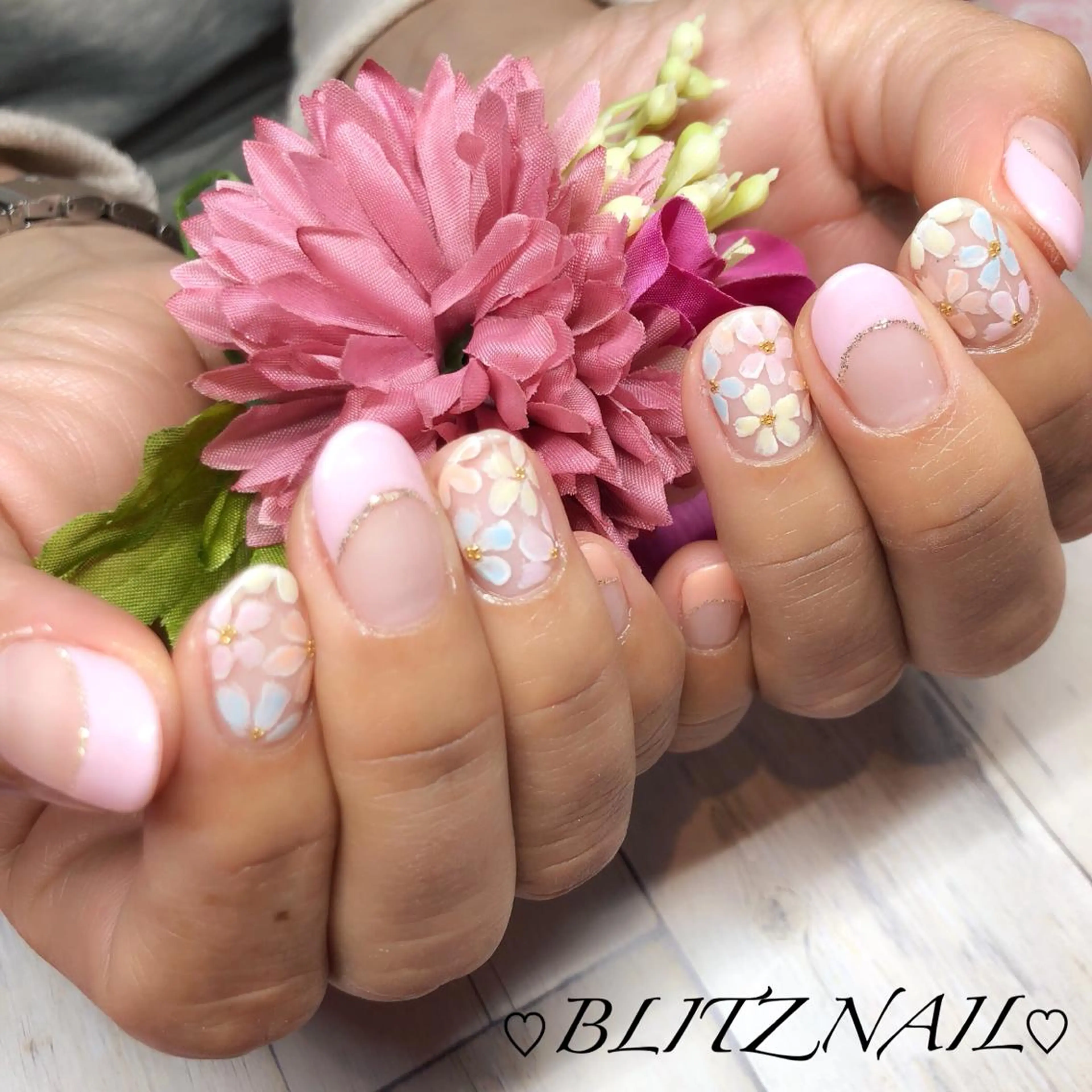 ネイル BLITZ Nail 岩田💅🏻✨のネイルデザイン