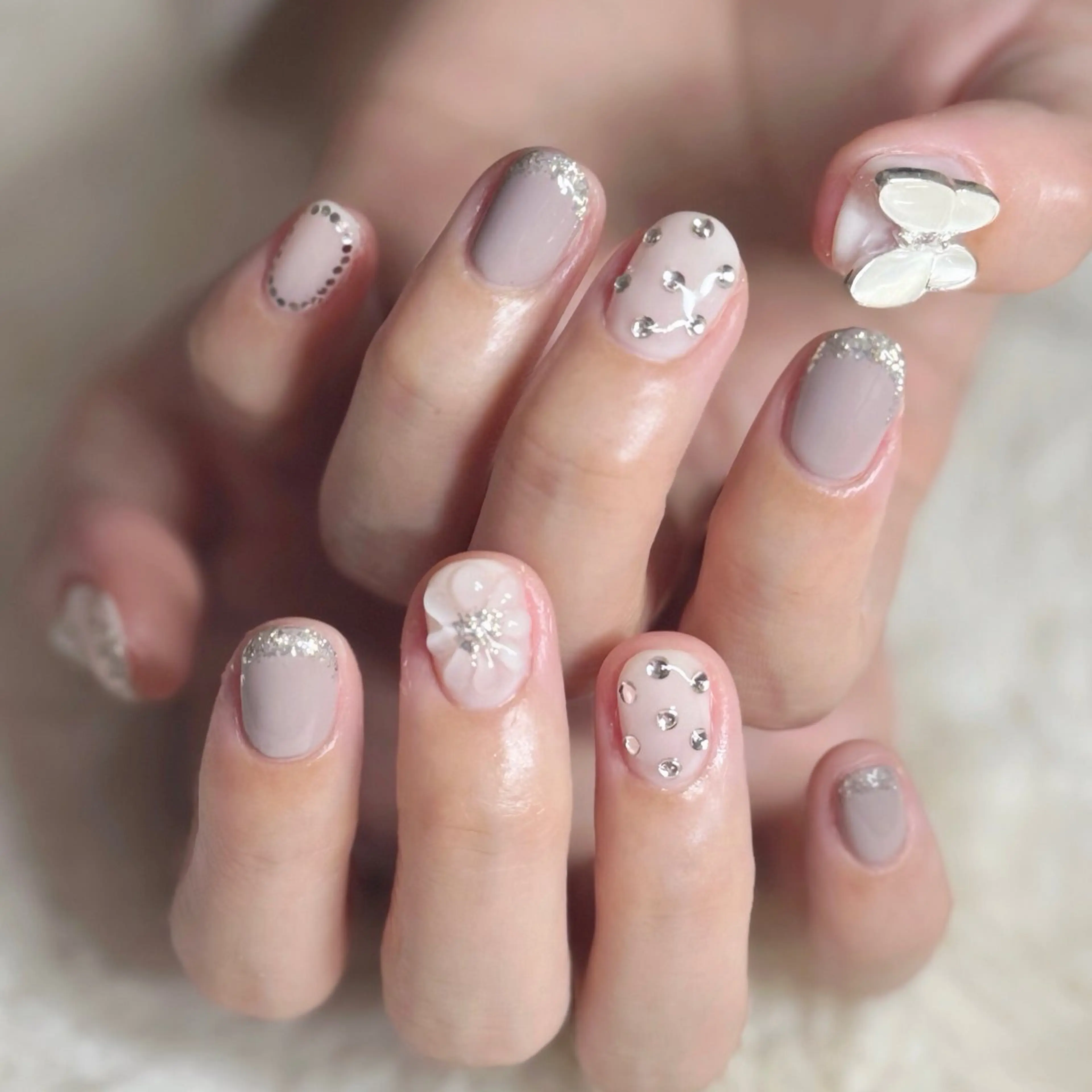 ネイル glossnail MIKIのネイルデザイン