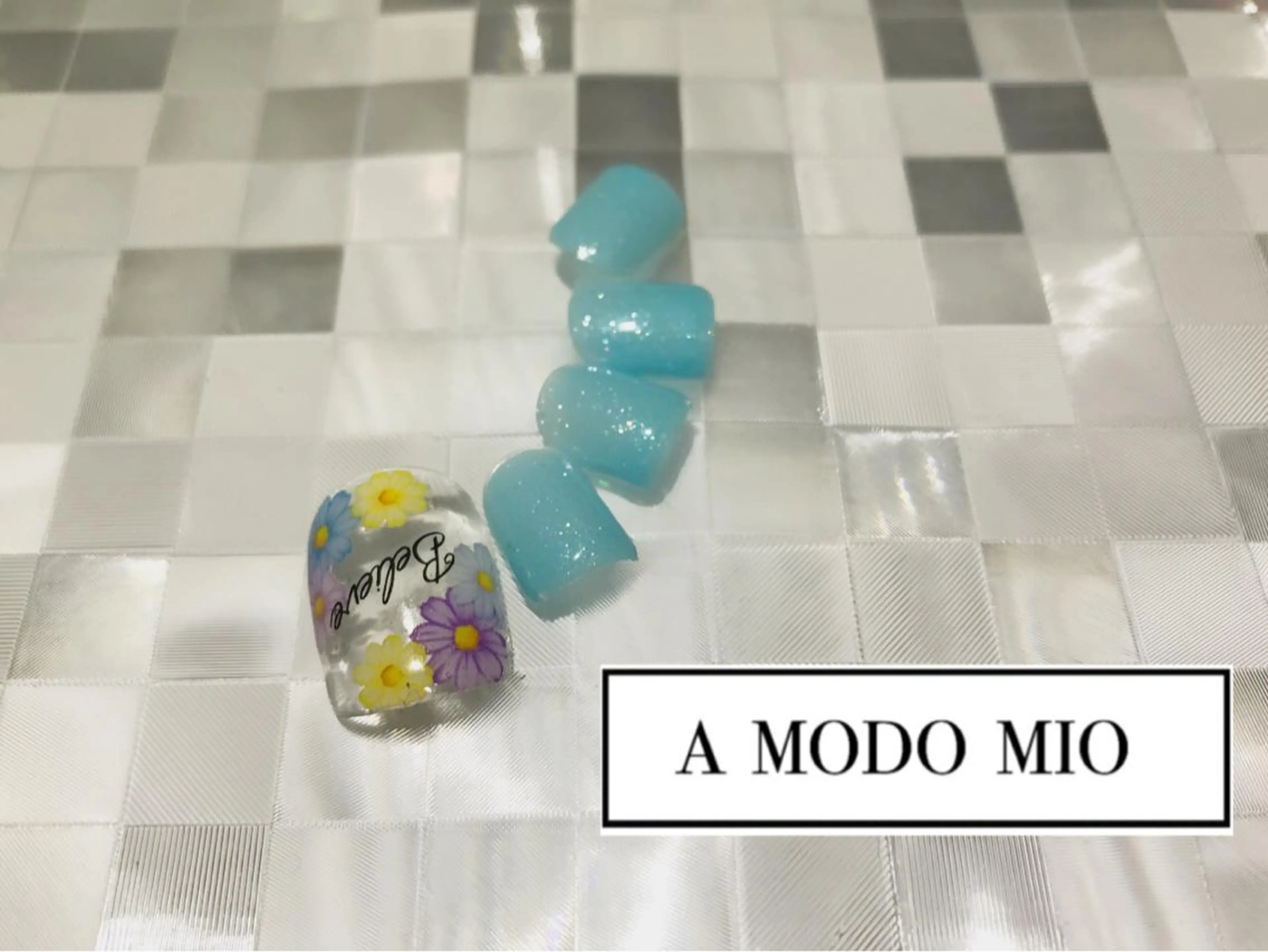 ネイル A MODO MIOのネイルデザイン