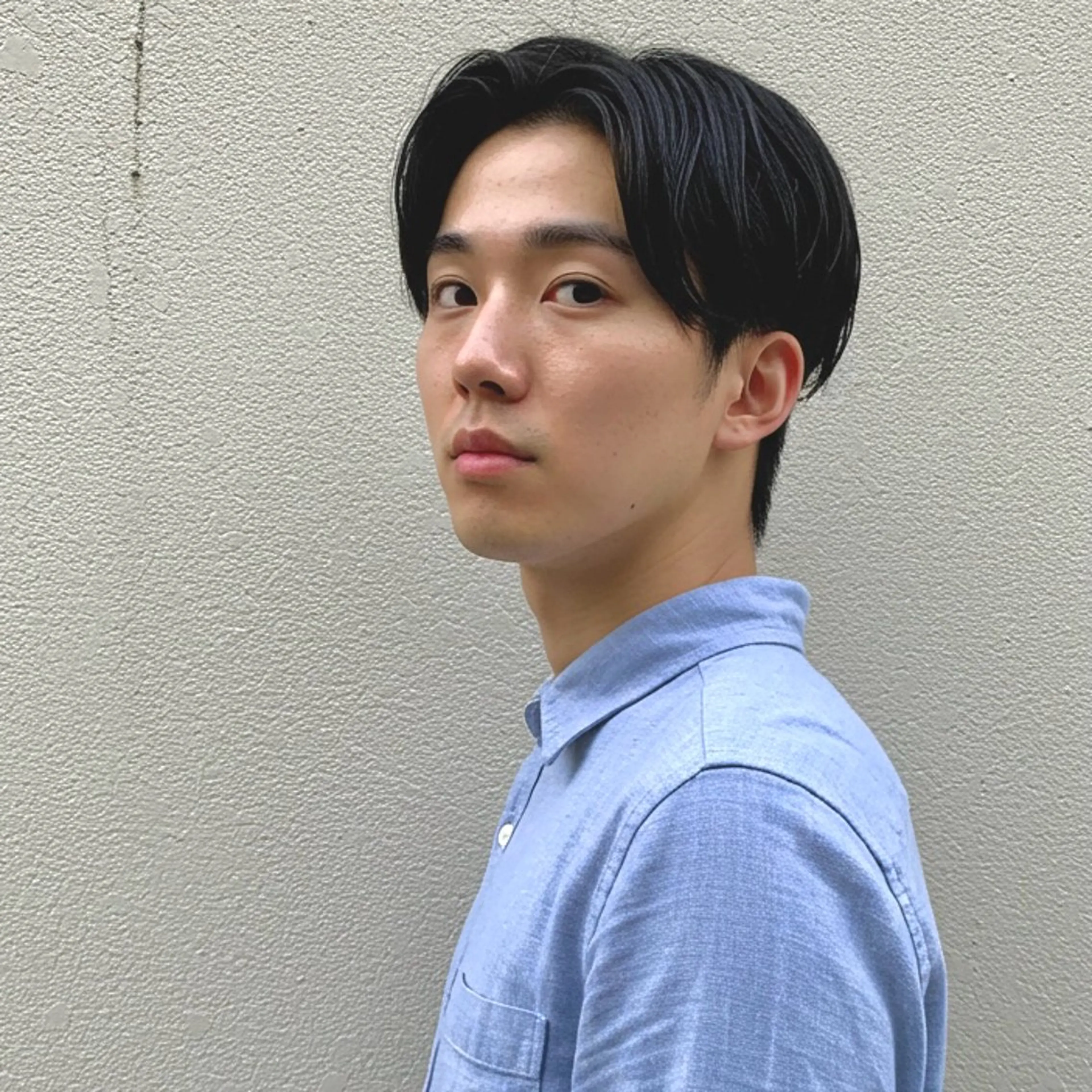 ミディアム カラー パーマ メンズ センターパート メンズ韓国風 メンズメッシュ ツーブロック 刈り上げ カット ヘアカラー パーマ トリートメント ヘッドスパ 🎸メンズ/パーマ/ ショート🎸工藤達哉のヘアスタイル