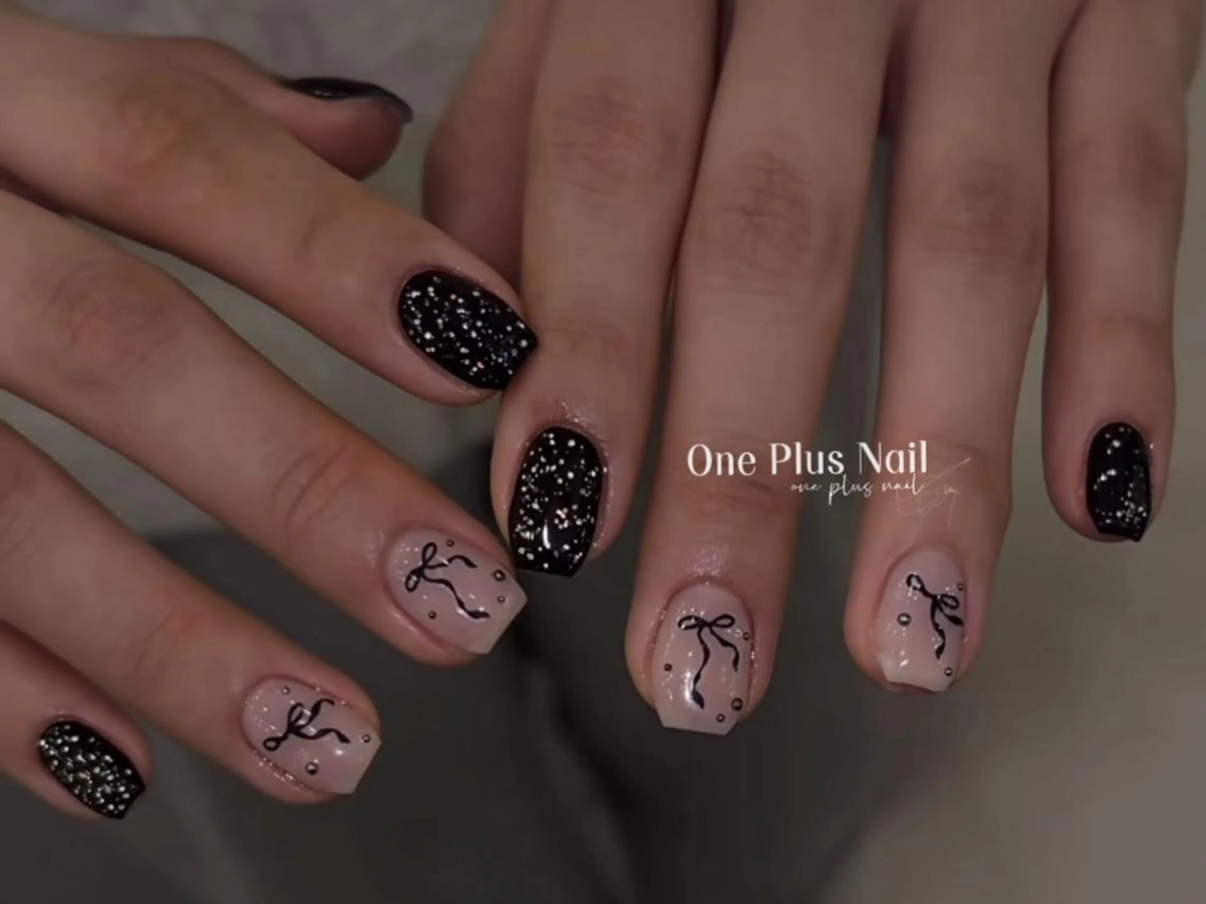 ネイル アートネイル オーロラネイル ガーリー キラキラネイル 韓国ネイル One plus StudioNailのネイルデザイン