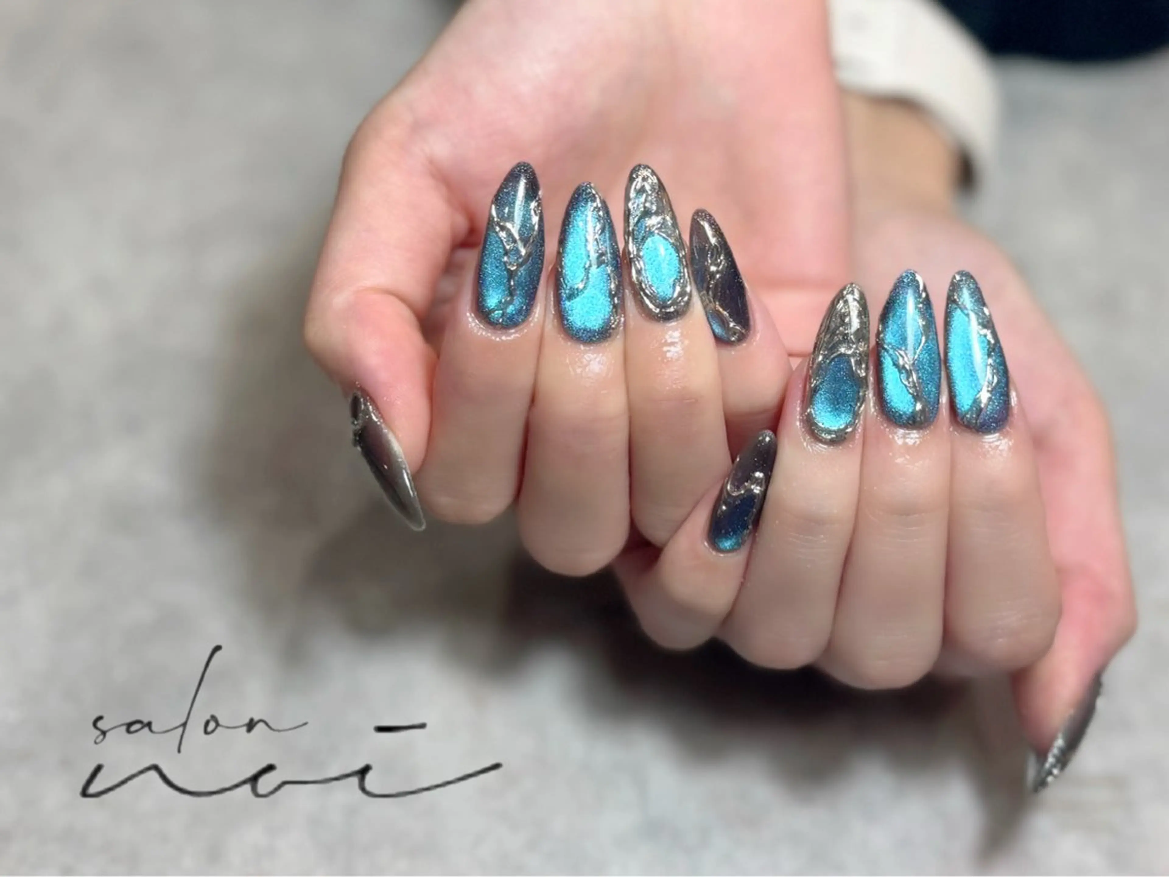 ネイル マグネットネイル ミラーネイル ハンドネイル salon noi所属・salon noiのネイルデザイン