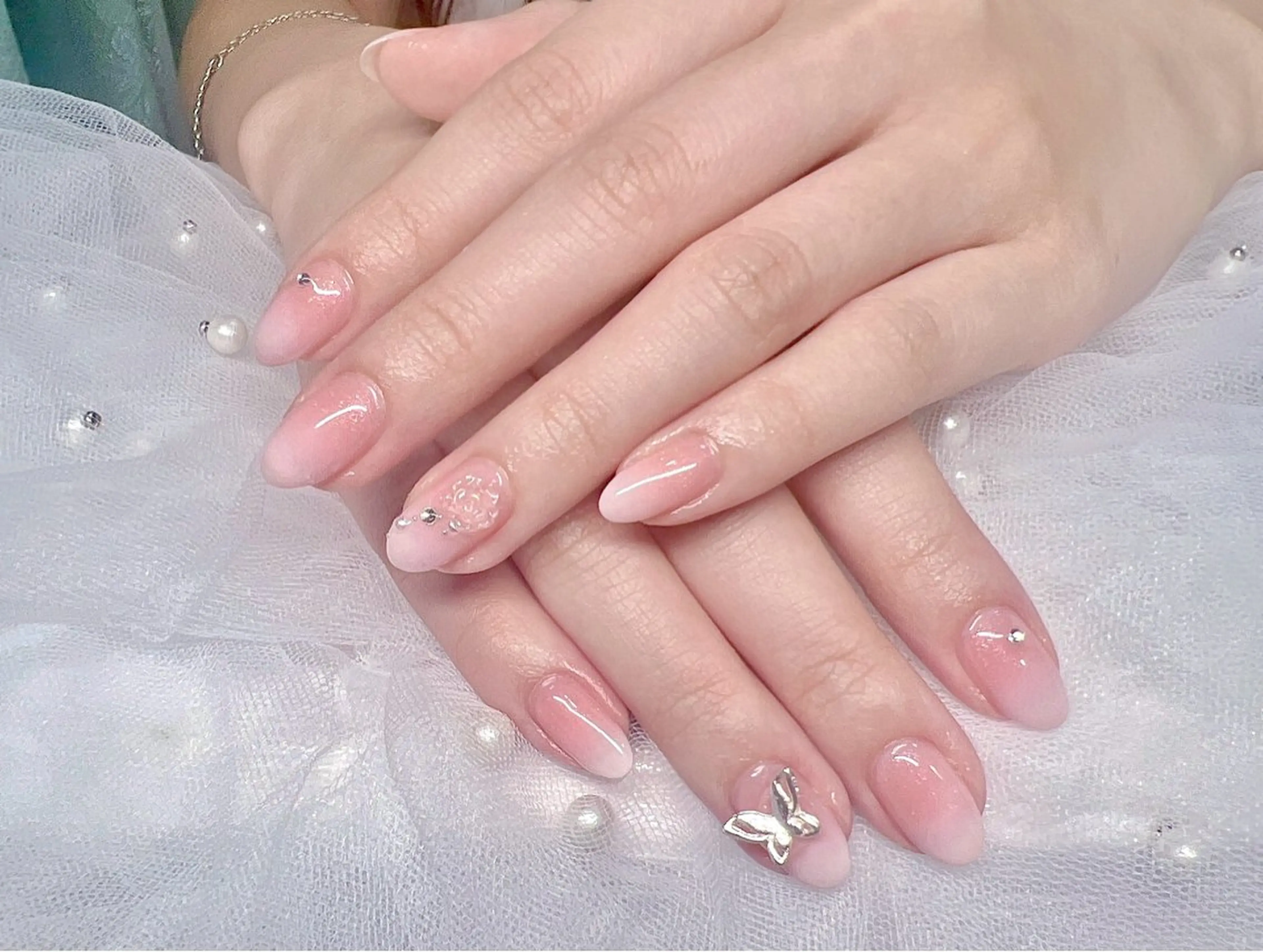 ケア＋ジェル＋グラデーション+パーシの写真