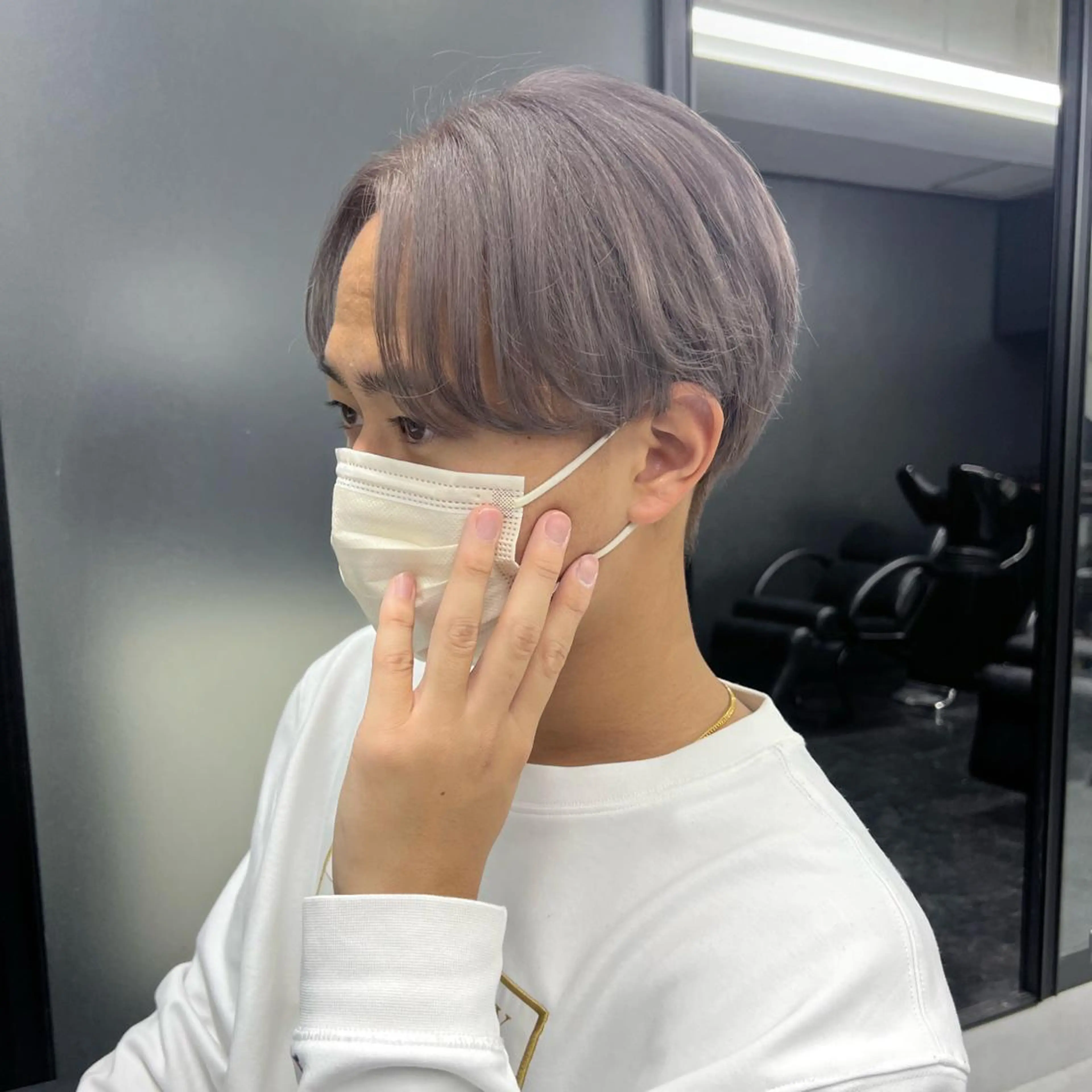 ショート カラー メンズ シールエクステ メンズハイトーン ハイトーンカラー エクステ ヘアカラー シールエクステ特化 ハイトーン、NANAのヘアスタイル