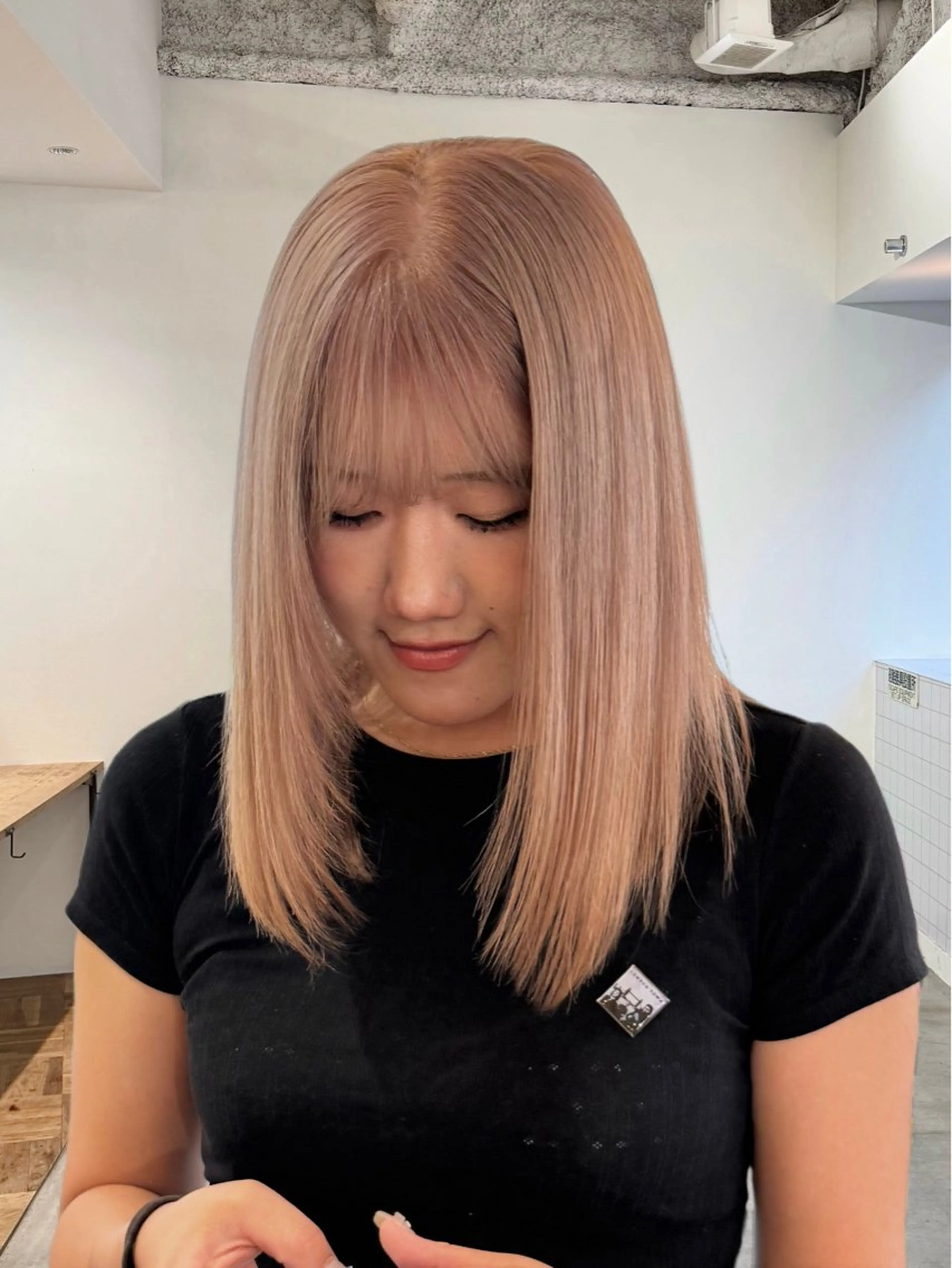 ロング カラー maruquee de mashu所属・モモコ/ブリーチ/ ミルクティカラーのヘアスタイル