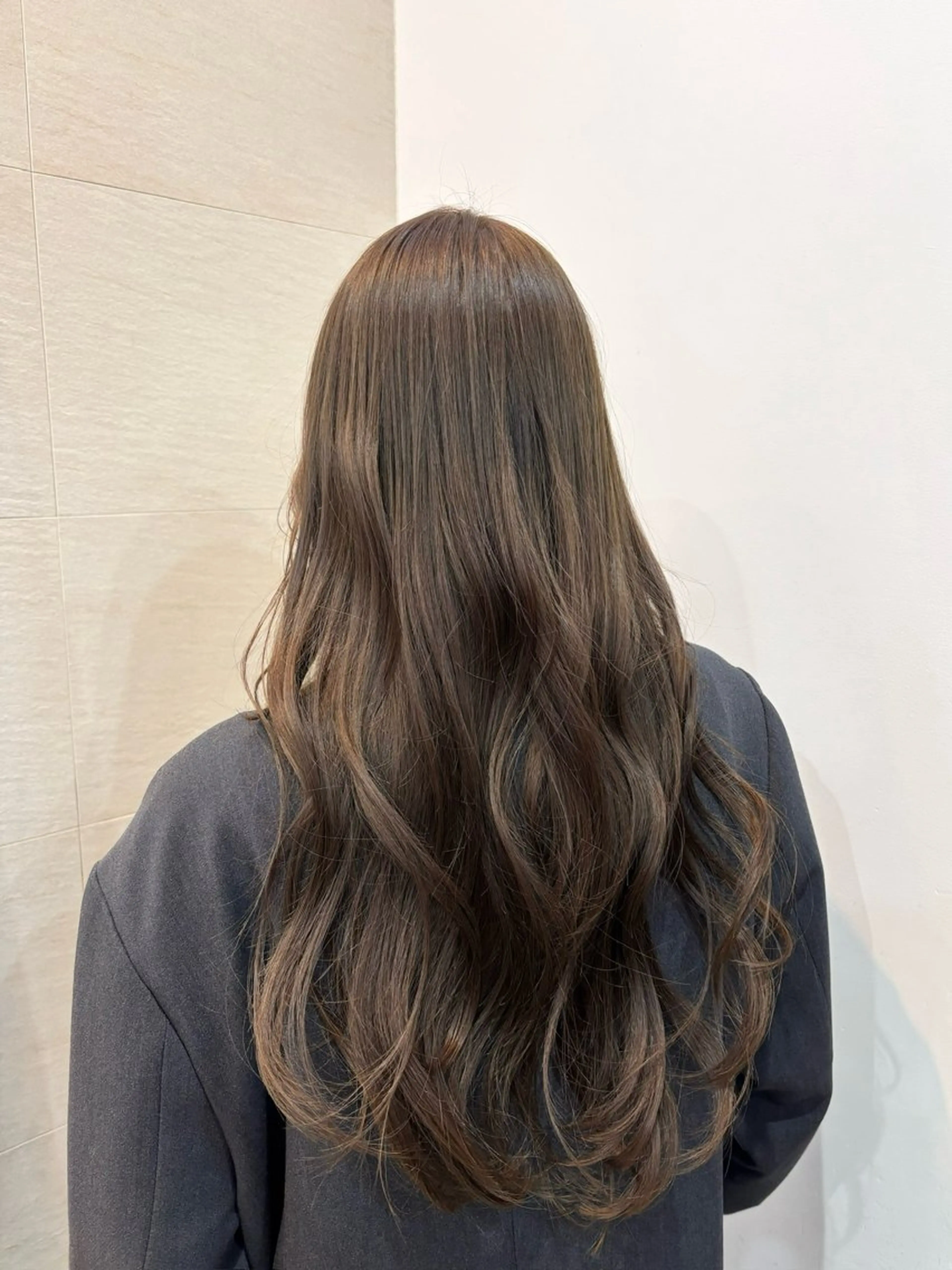 ロング カラー ベージュカラー ヘーゼル ヘアカラー ヘーゼルベージュ/ 赤み消し/はるのヘアスタイル