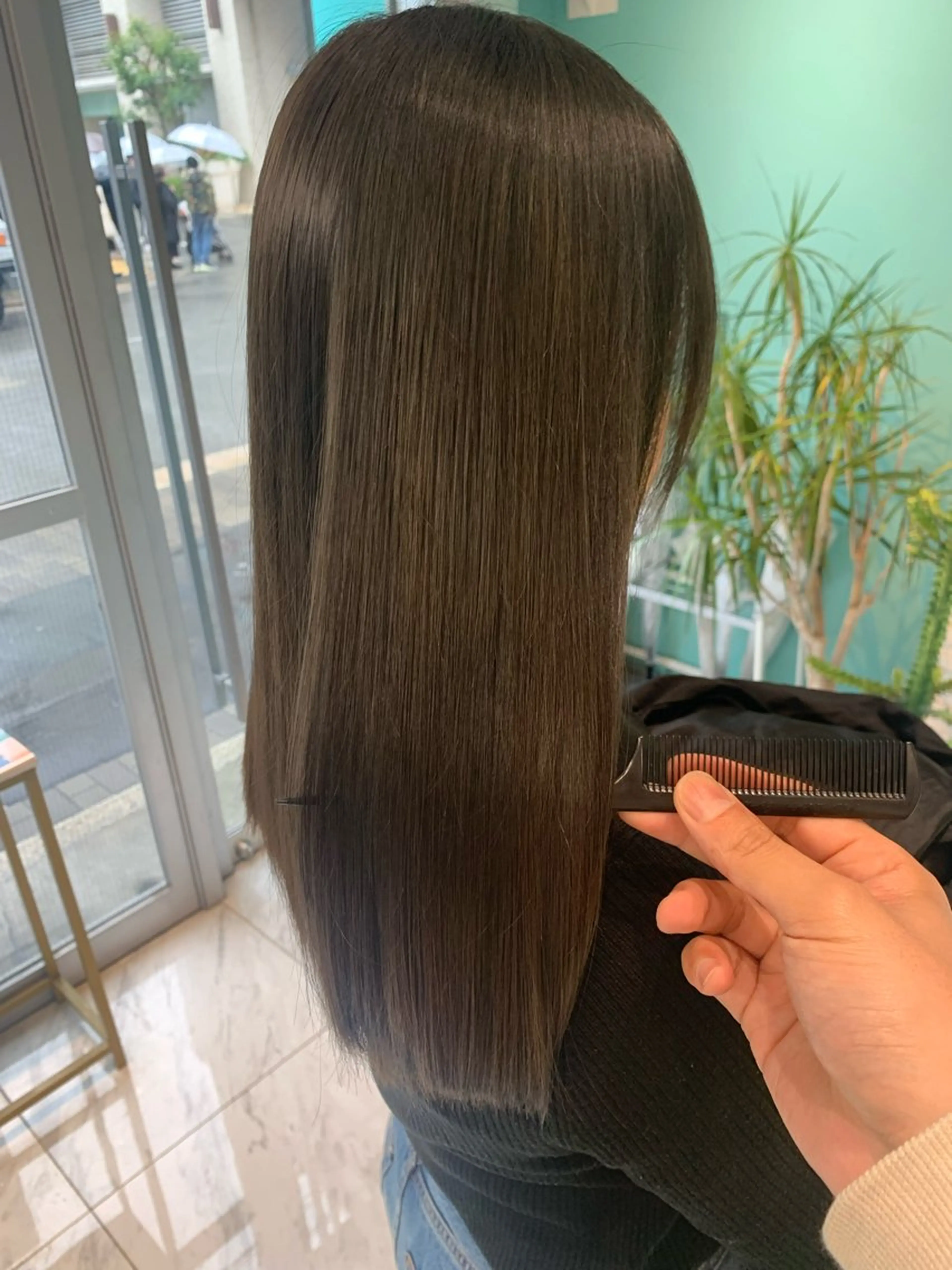 セミロング 髪質改善 トリートメント 髪質改善ストレート/レイヤーカット/Lee  Horie所属・髪質改善&縮毛矯正 池本　有宏のヘアスタイル