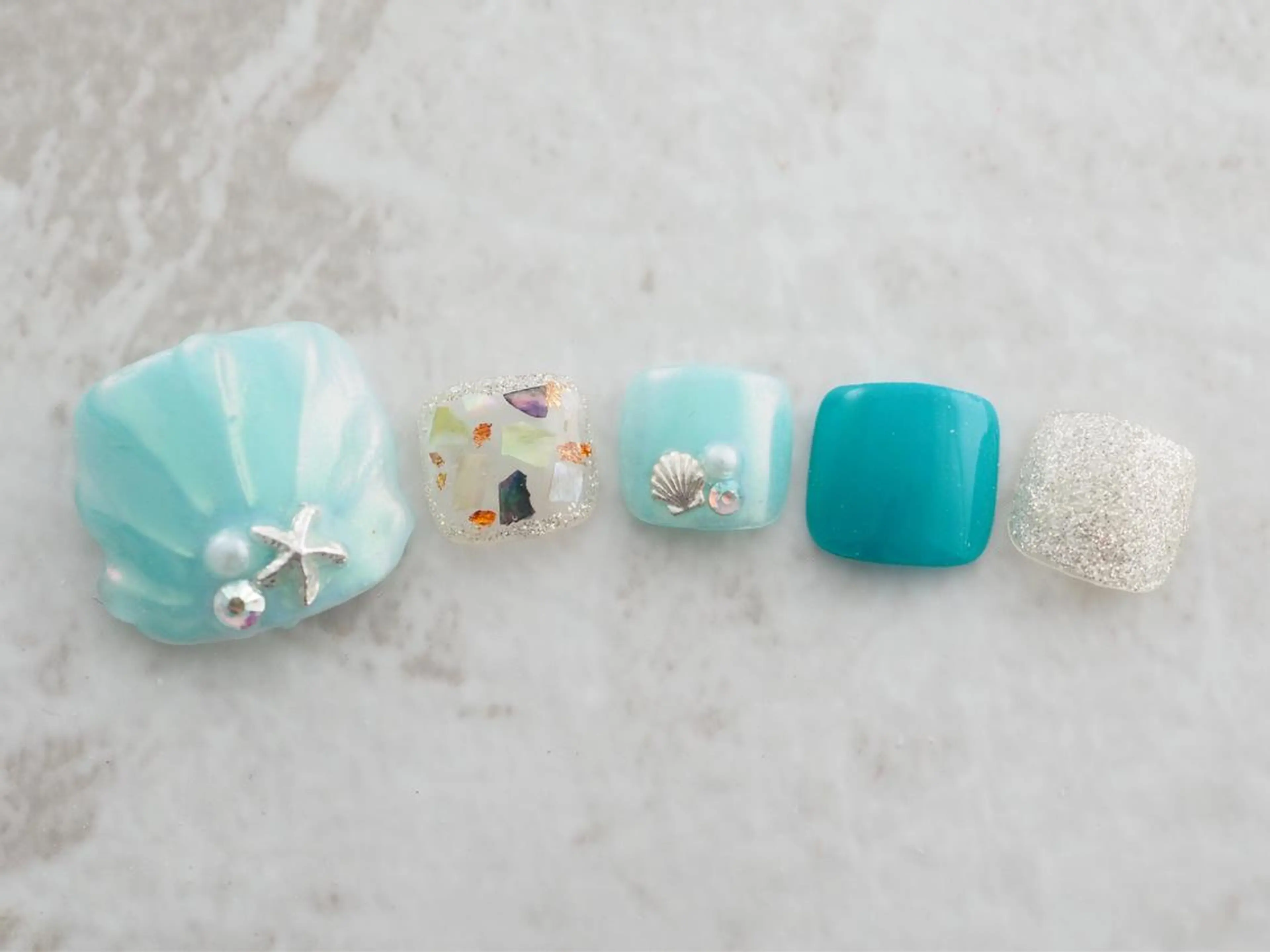 ネイル ネイルPetit Ribbonのネイルデザイン