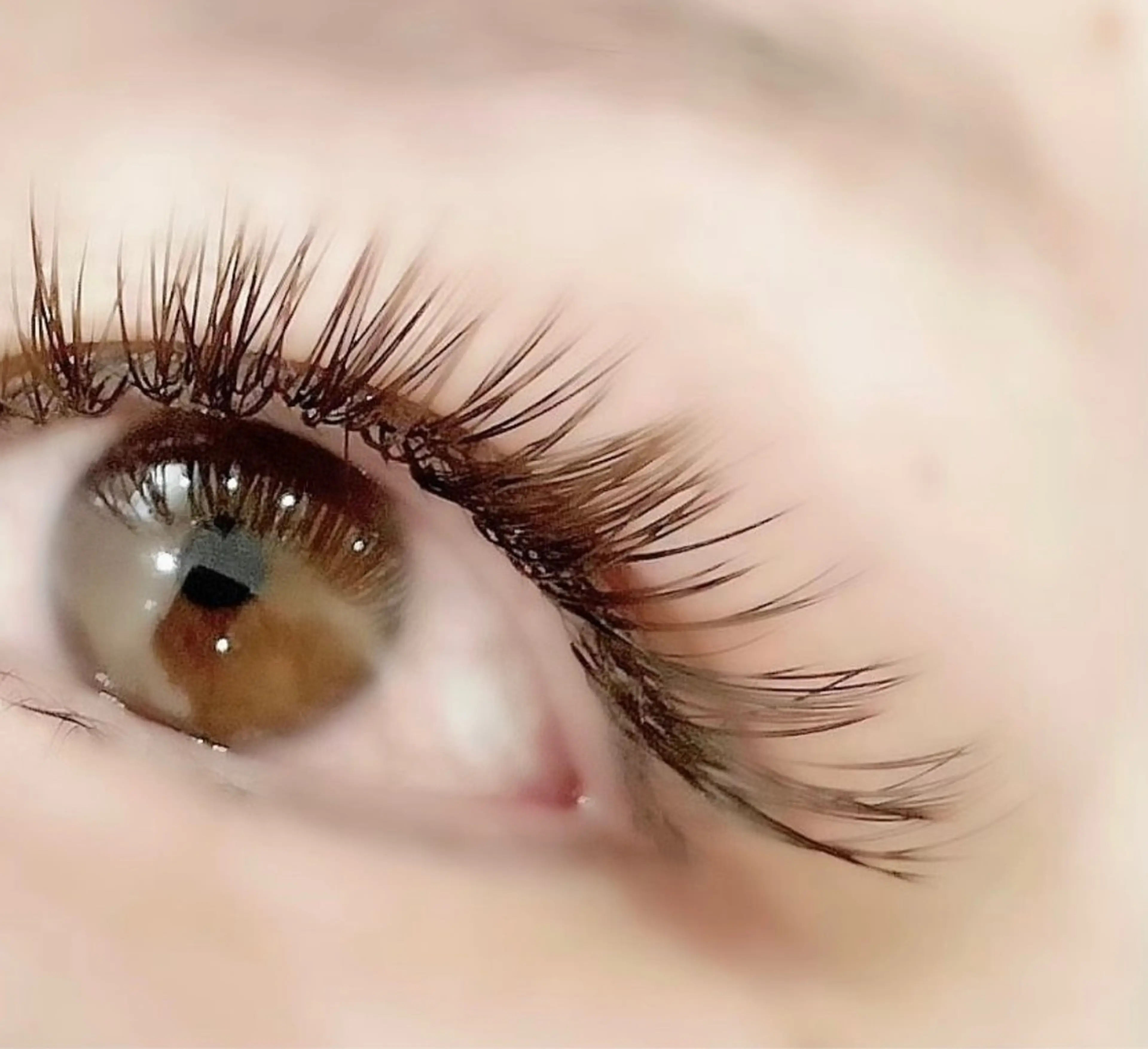 マツエク・マツパ マツエク salon emuの眉毛・アイブロウイメージ