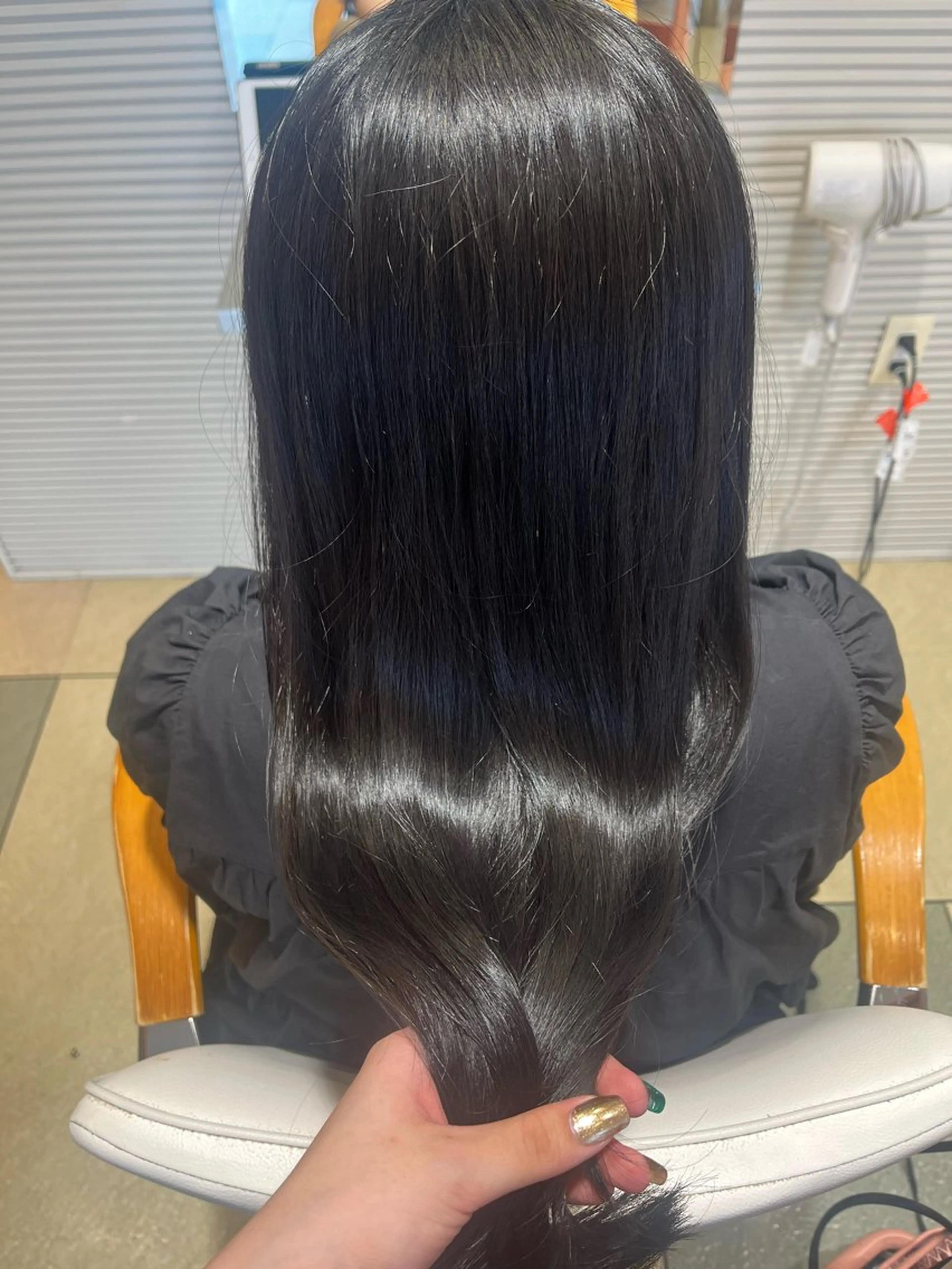 ロング カラー カット ヘアカラー トリートメント ベージュカラー⌇ くびれヘア.𐙚心音のヘアスタイル