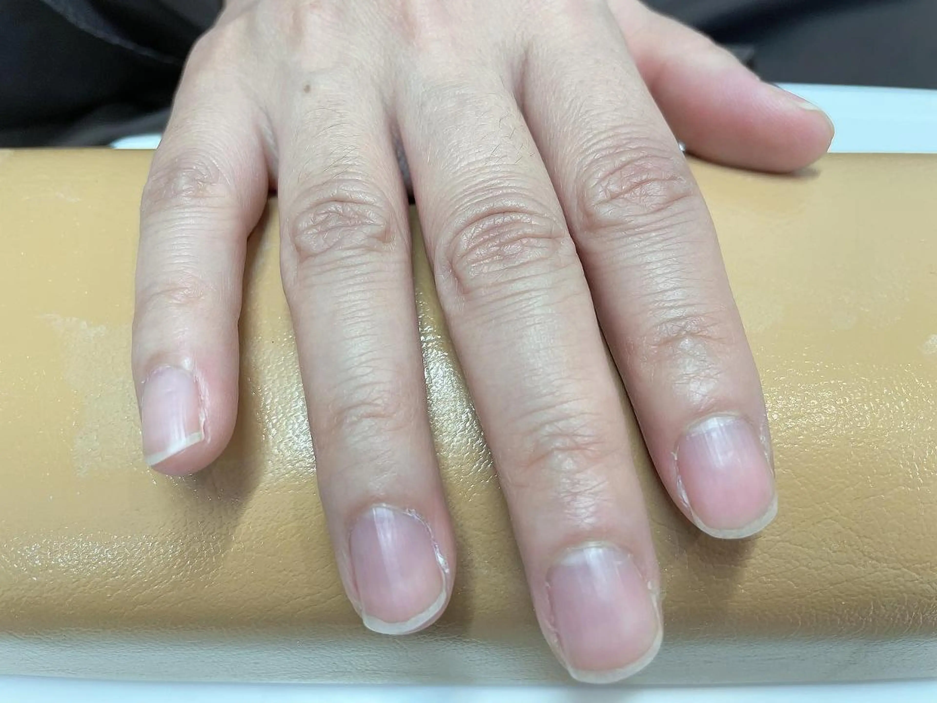 ネイル マツエク・マツパ まつげパーマ ボリュームラッシュ ジェルネイル ニュアンスネイル パラジェル 髙橋 敦子のネイルデザイン