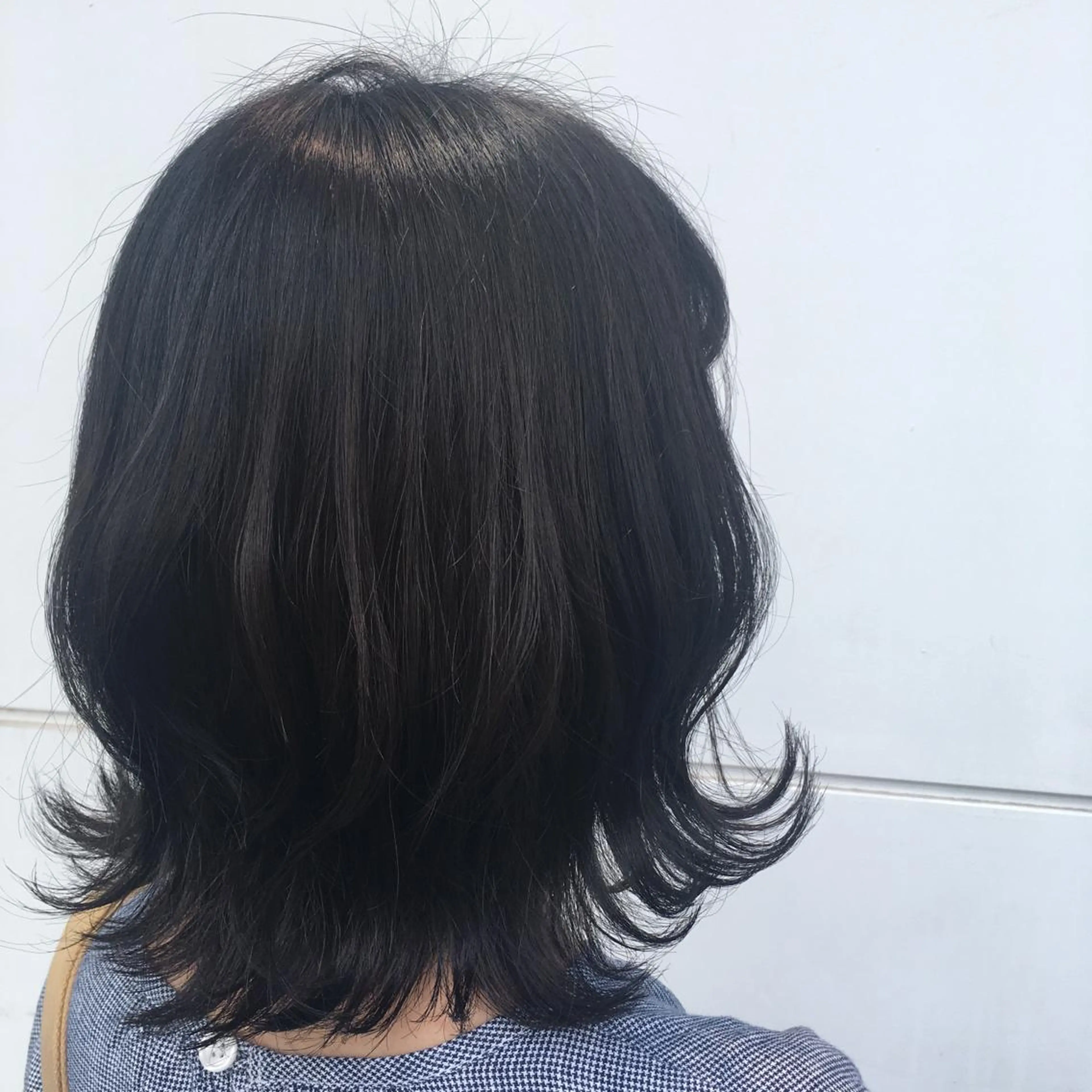 ミディアム カラー RINA🧤 デザインとボブのヘアスタイル