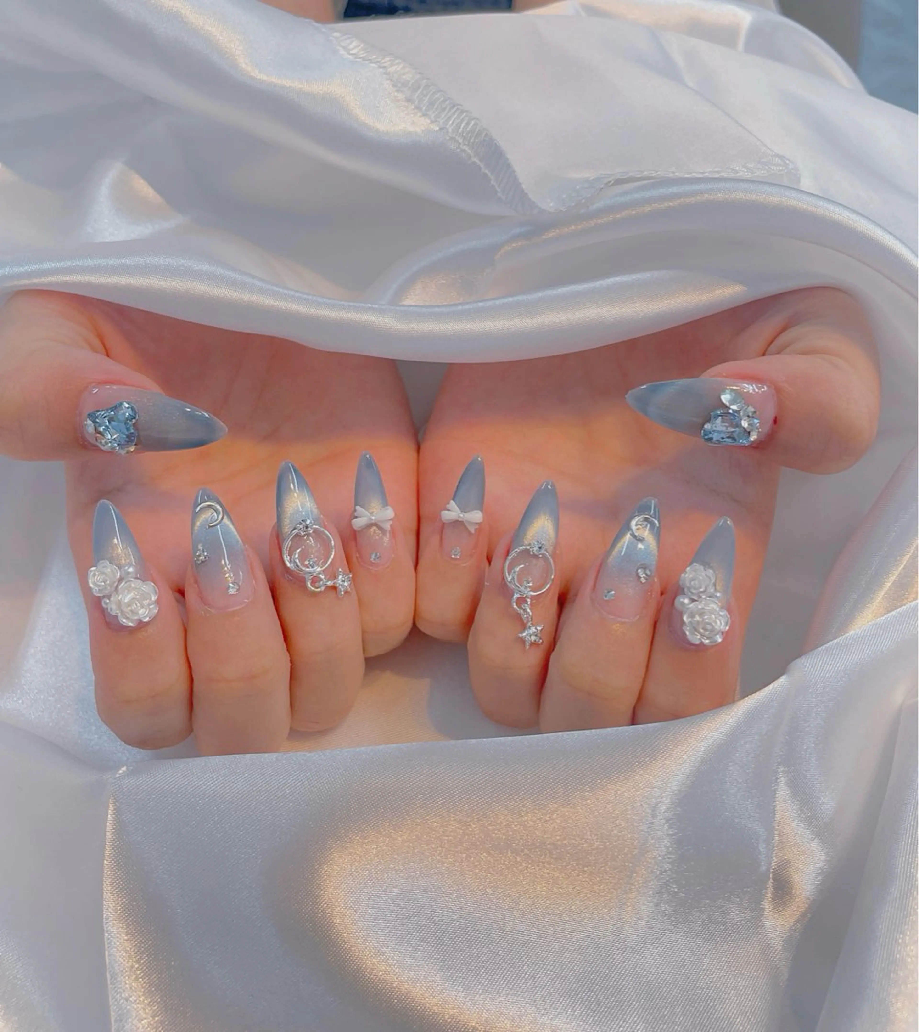 ネイル アートネイル フレンチネイル ジェルネイル 韓国ネイル ミラーネイル ハンドネイル Rin Nail 新大久保店のネイルデザイン