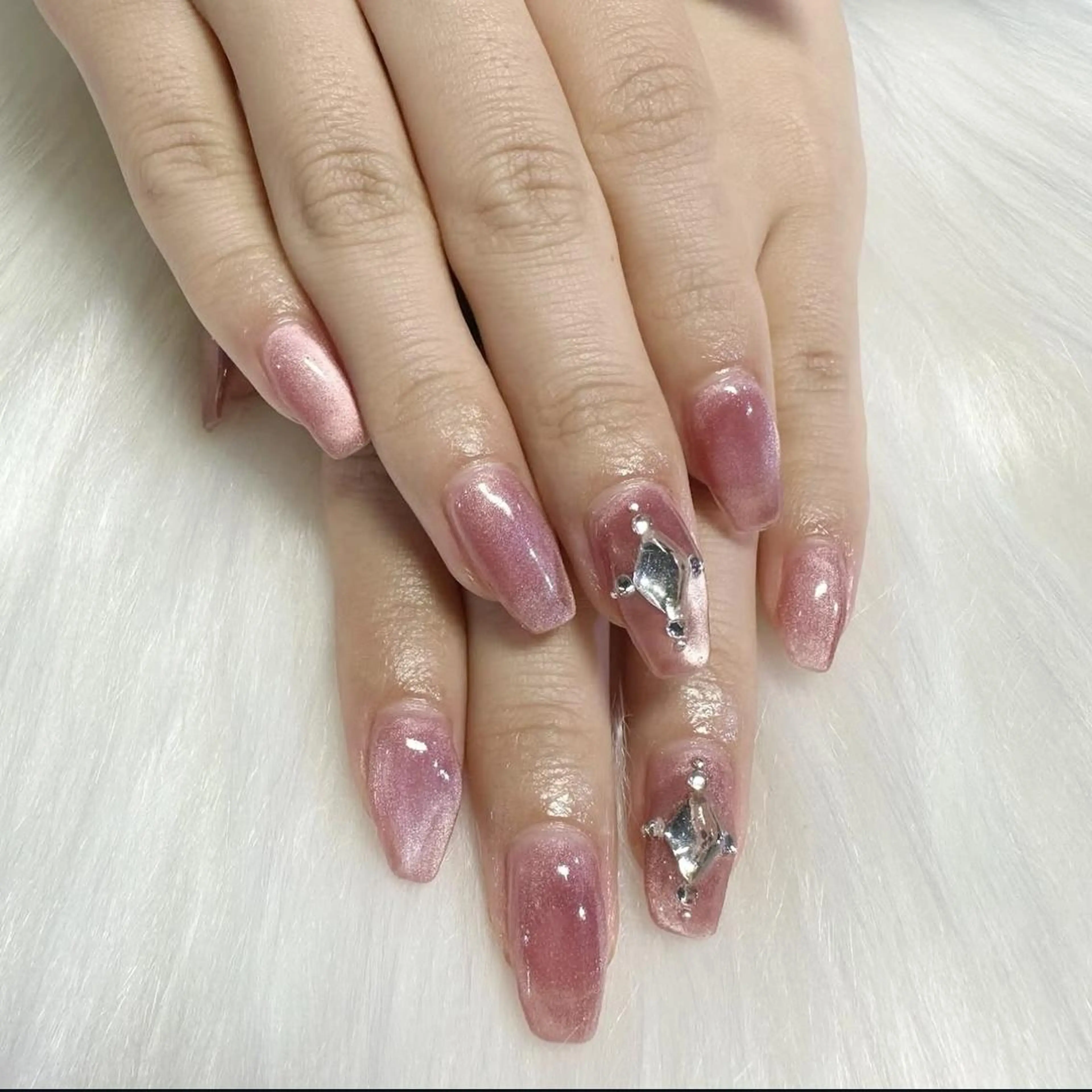 ネイル ハンドネイル ハンドケア ★ネイル&マツエク 専門店★KARAT★のネイルデザイン