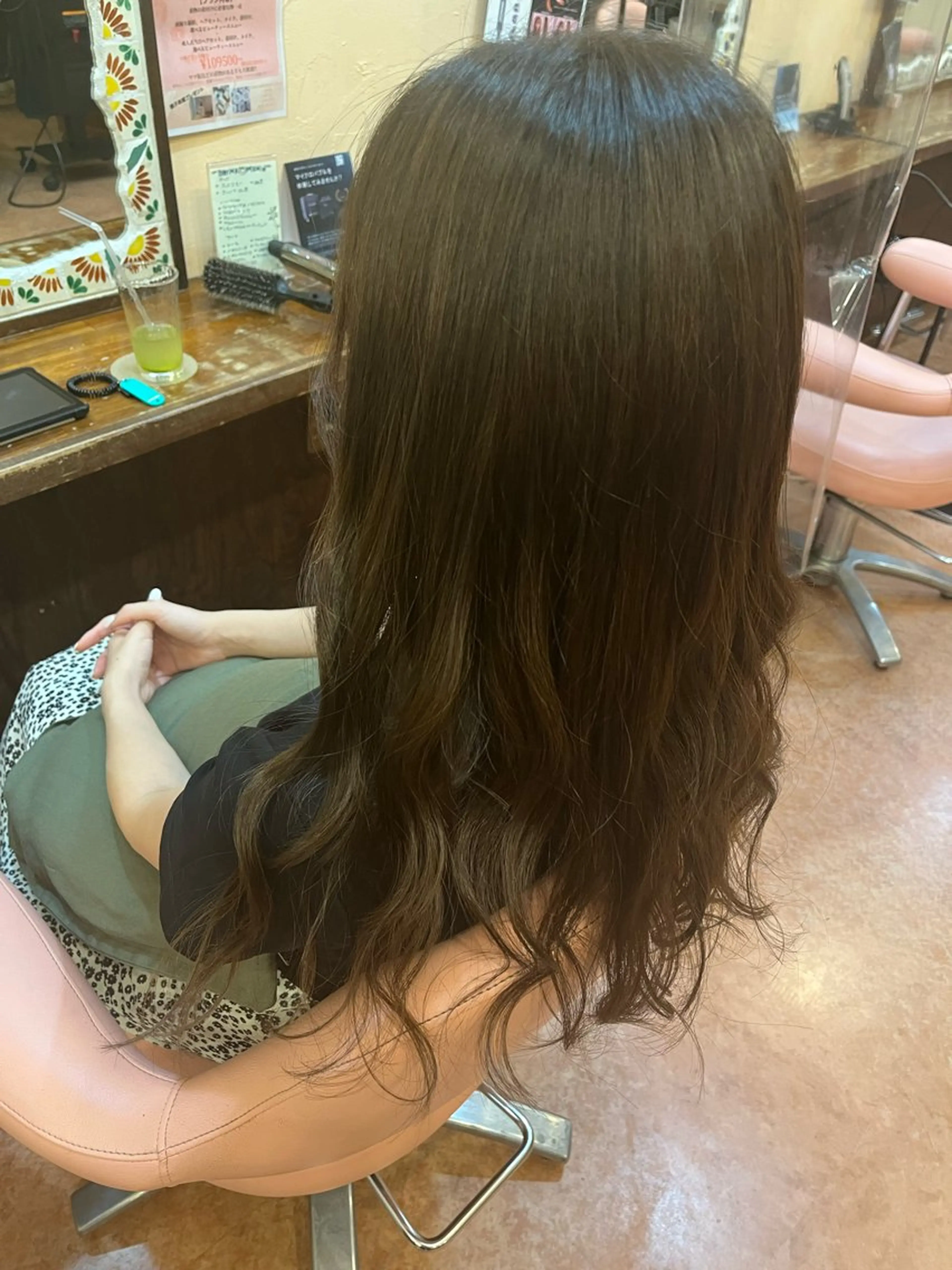 ロング カラー クレドガーデン川口所属・吉村 初菜のヘアスタイル