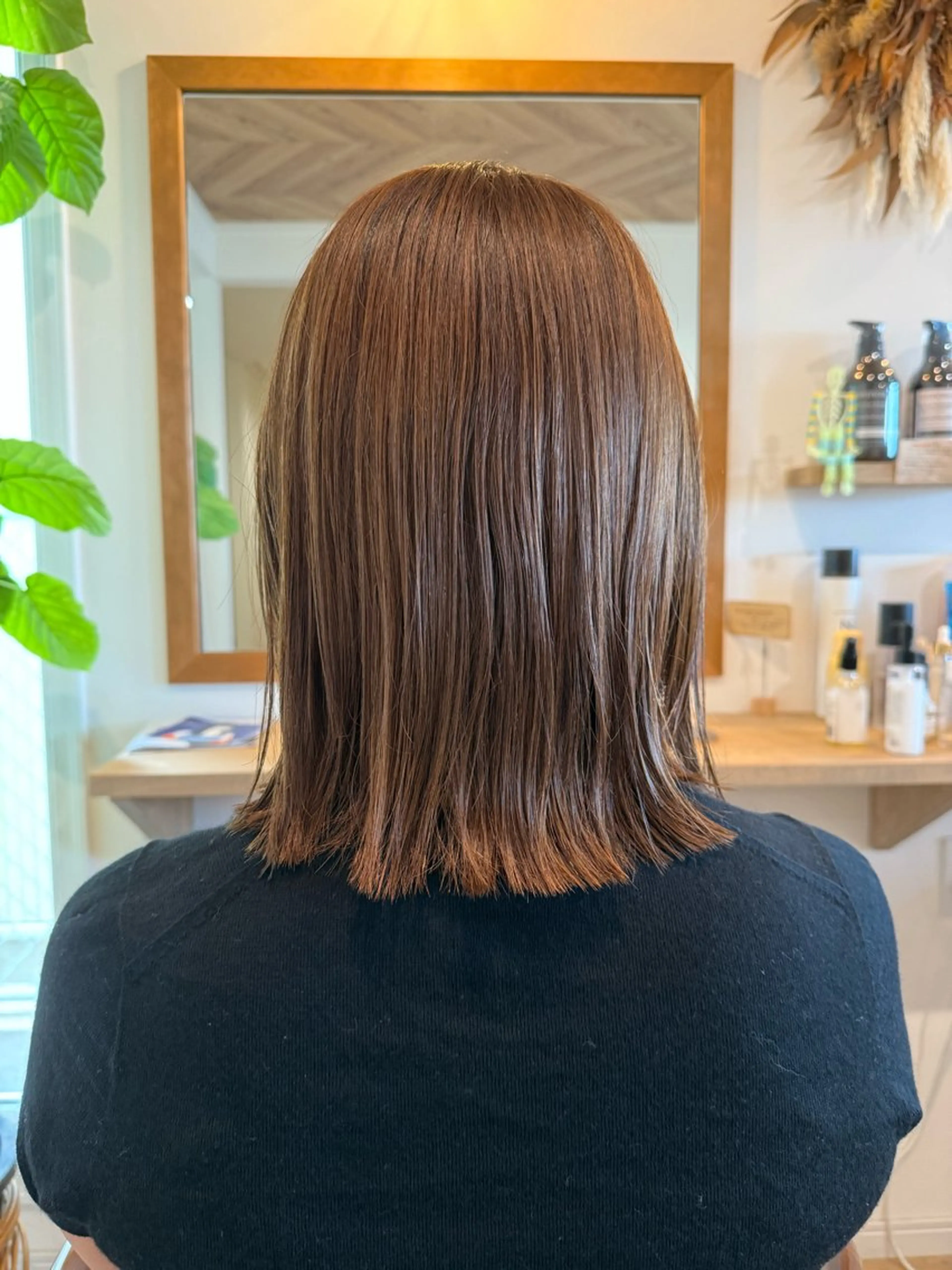 ミディアム 須藤 さやかのヘアスタイル