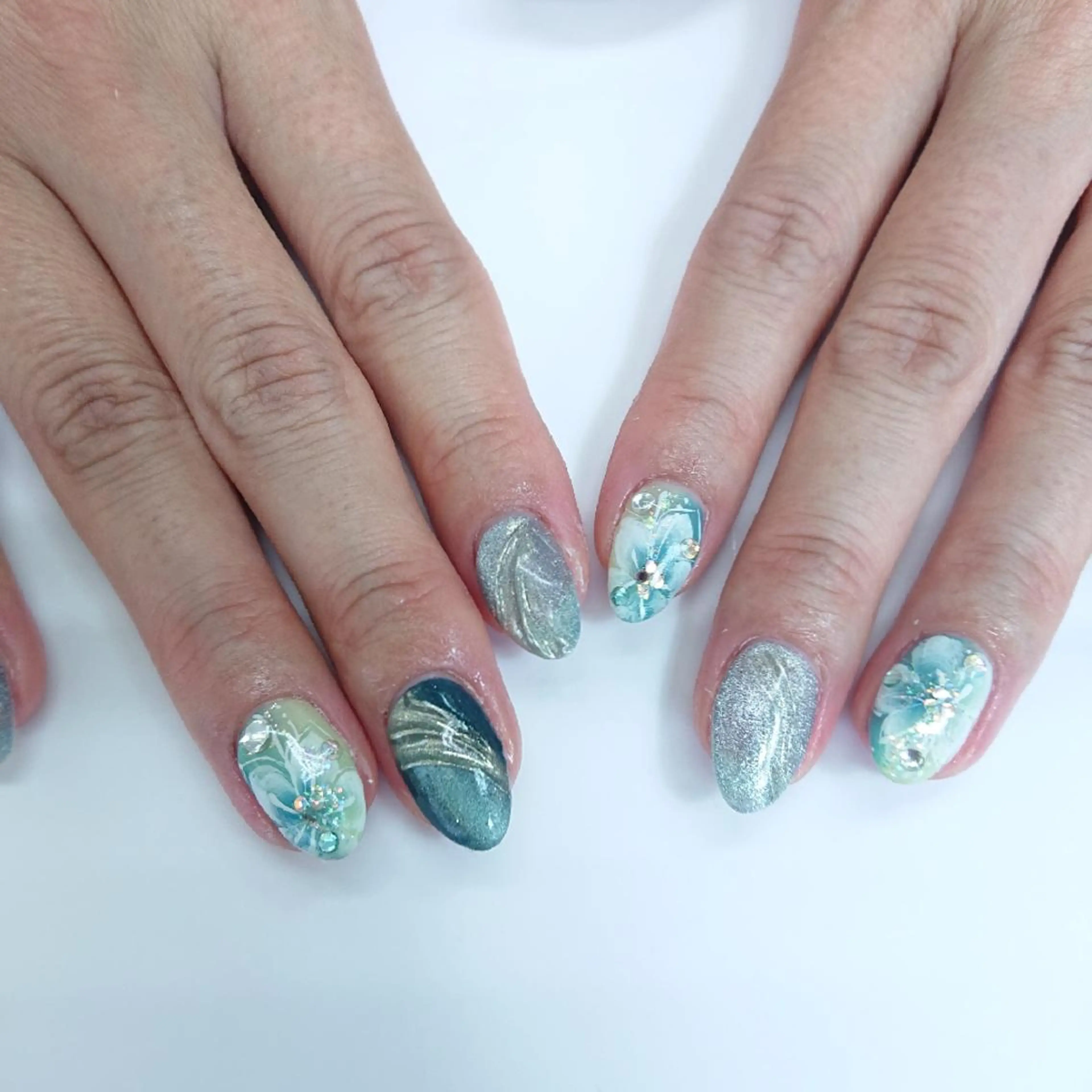 ネイル グラデーション パステルネイル 春ネイル Coco Girlsのネイルデザイン