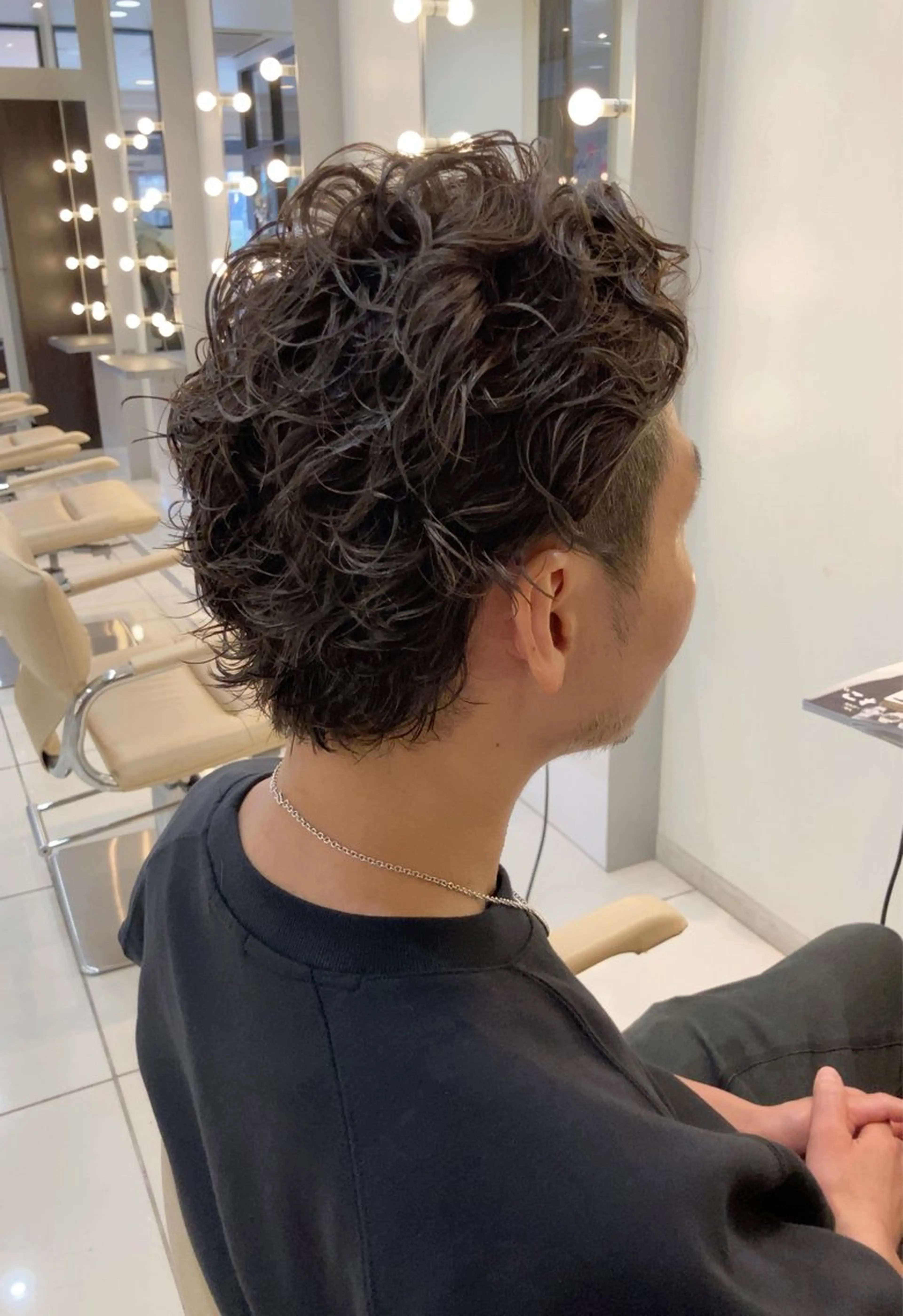 パーマ メンズ 品田 真里のヘアスタイル