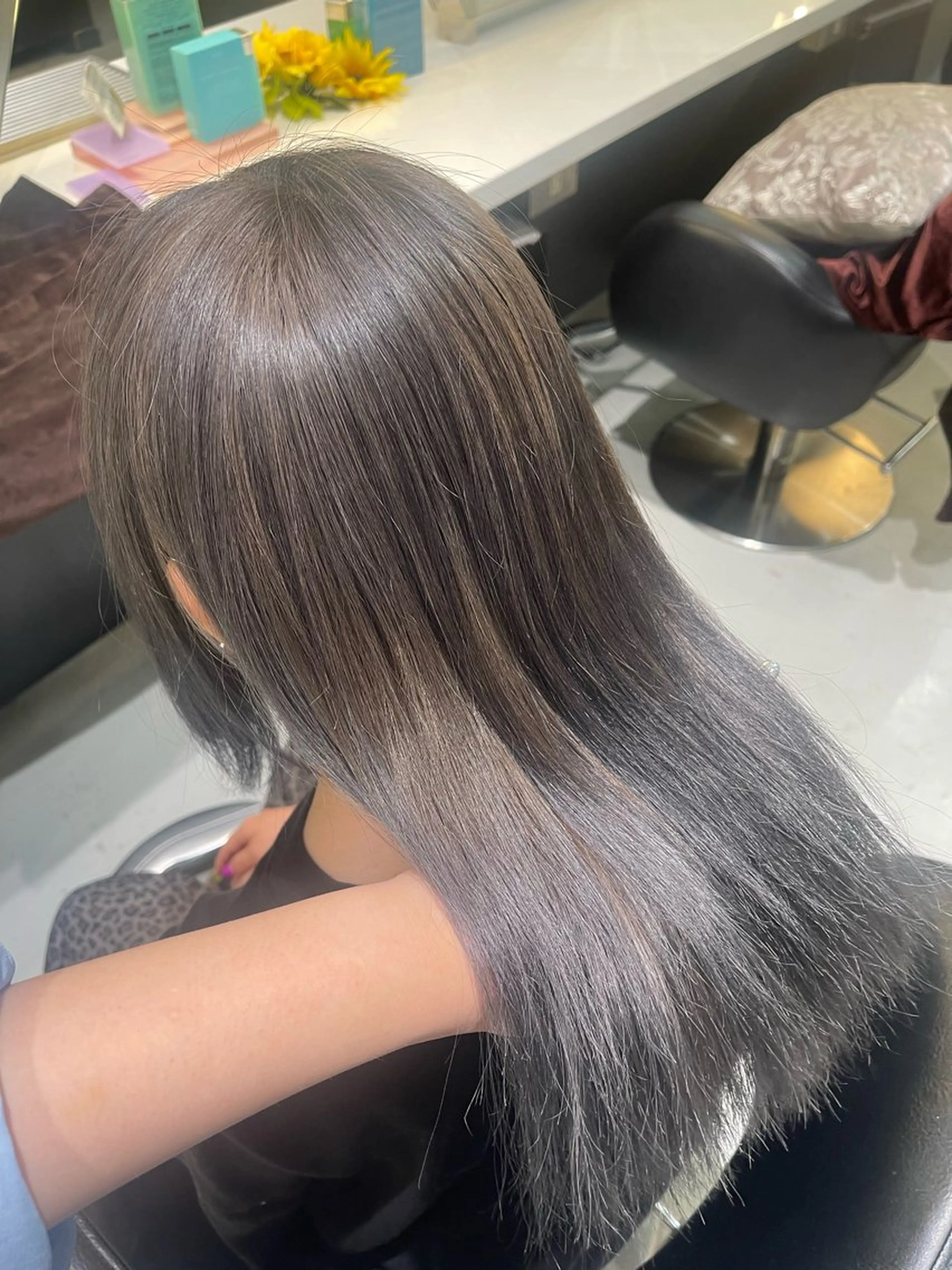 🐬色落ちも楽しく🐬寒色系カラー🩵ྀི➕髪質改善プラチナトリートメント🫧の写真