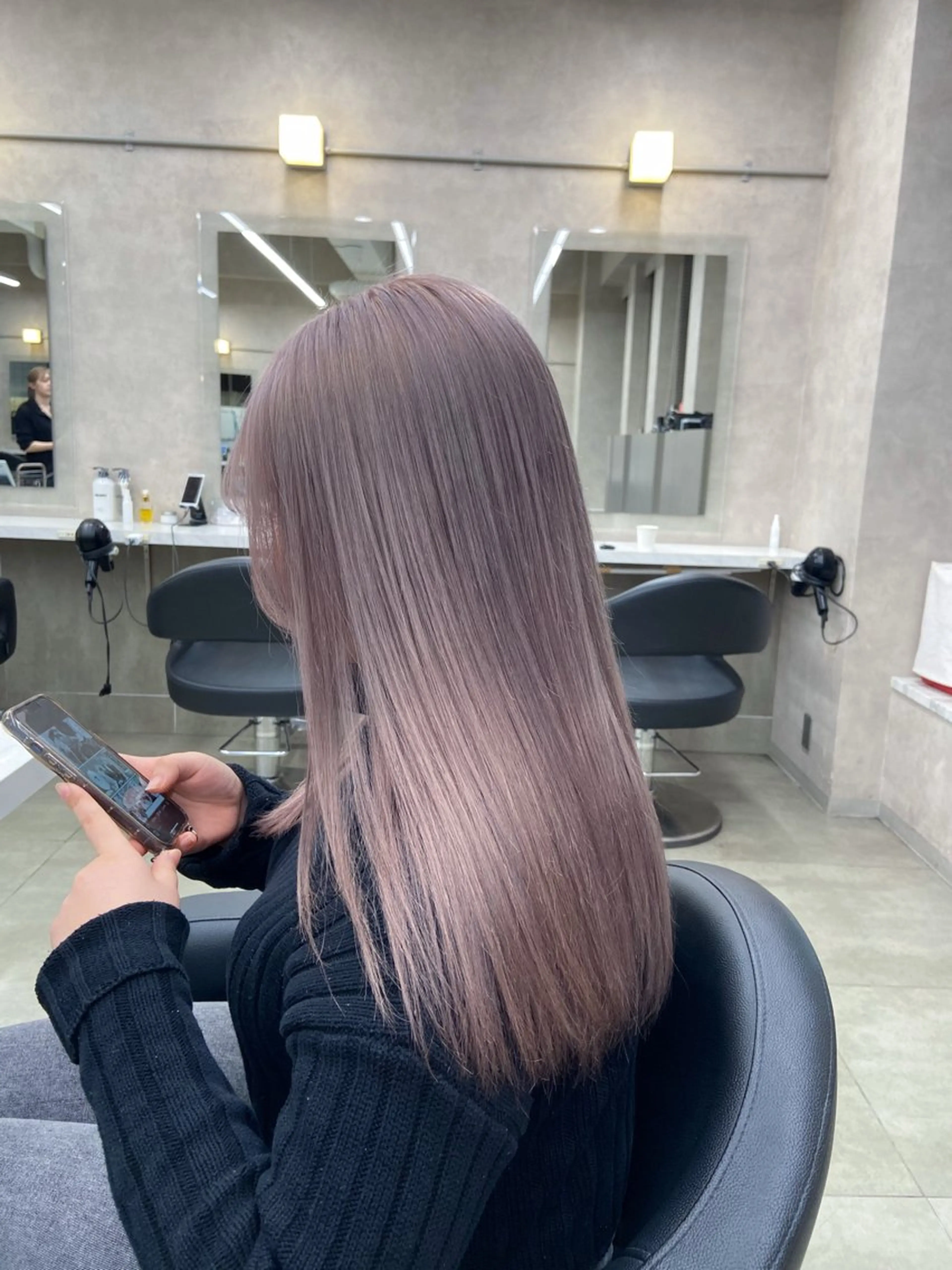 セミロング カラー ヘアアレンジ Louwe/ misakiのヘアスタイル