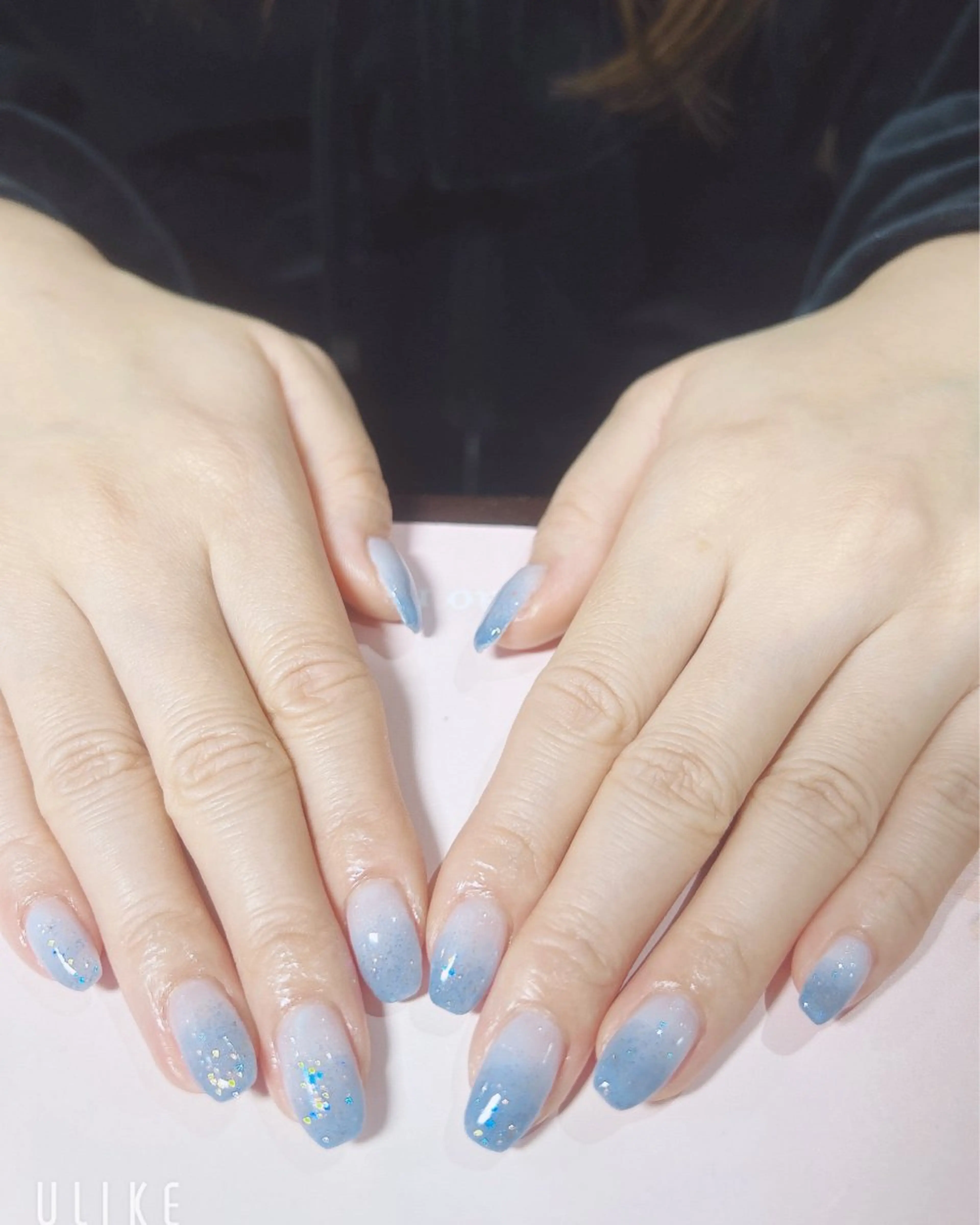 ネイル ブルー ラメ(グリッター) ラメグラデーション ハンドネイル 吉野✨ ネイルデザイナー✨のネイルデザイン