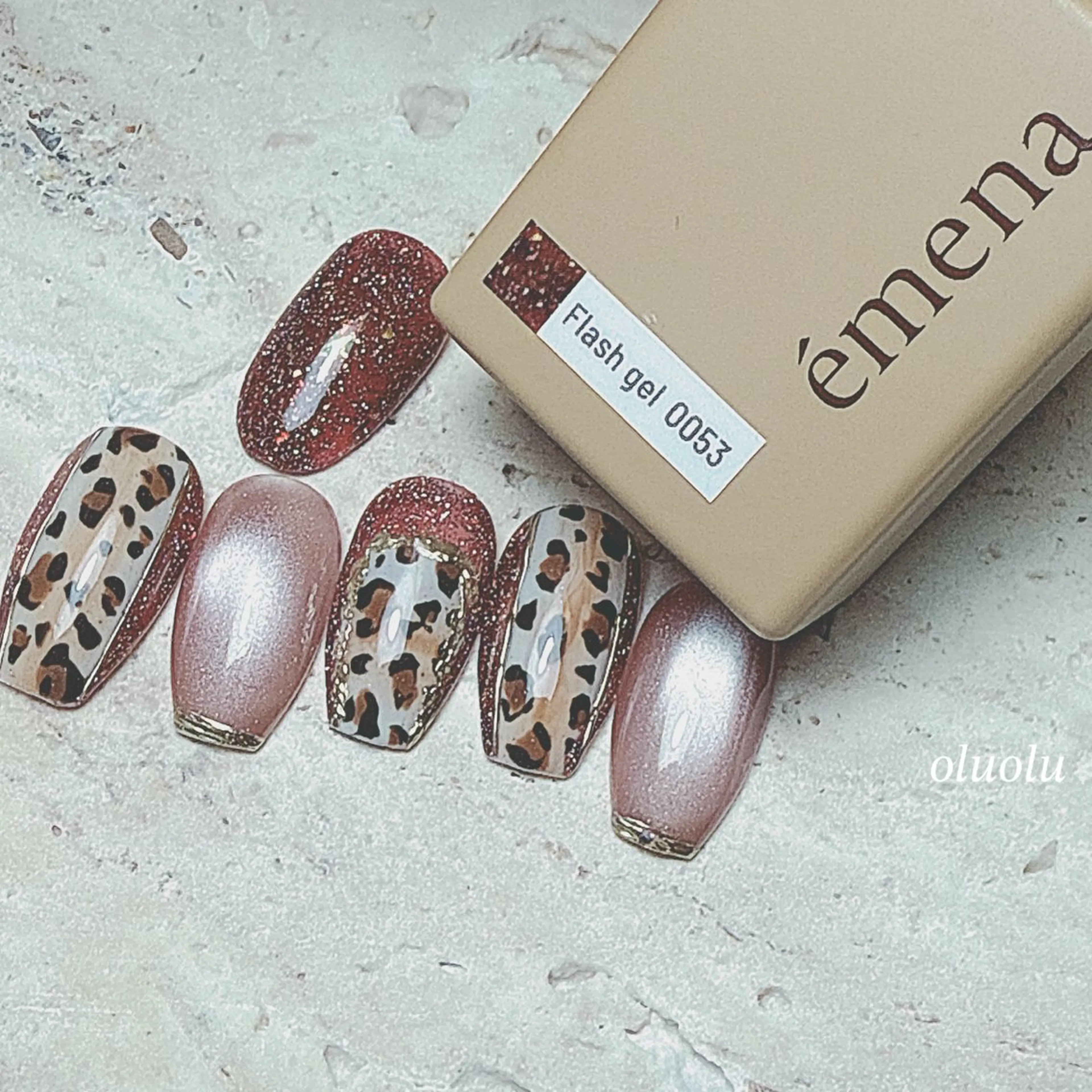 ネイル アニマル柄 アートネイル フラッシュネイル ジェルネイル キラキラネイル ハンドネイル 大村 紬華のネイルデザイン