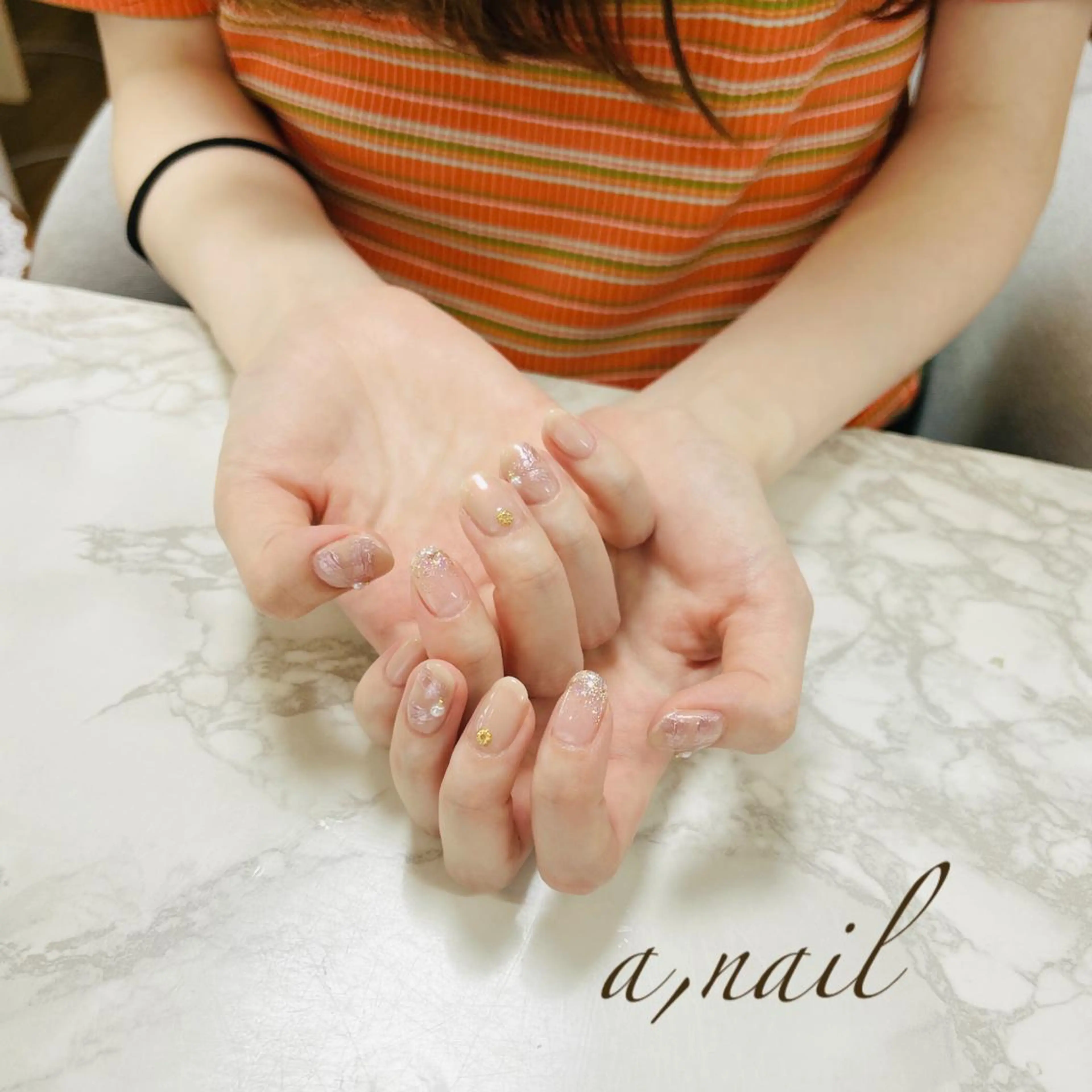 ネイル フットネイル ジェルネイル グラデーション キラキラネイル ミラーネイル ハンドネイル ネイルサロン エーネイルのネイルデザイン