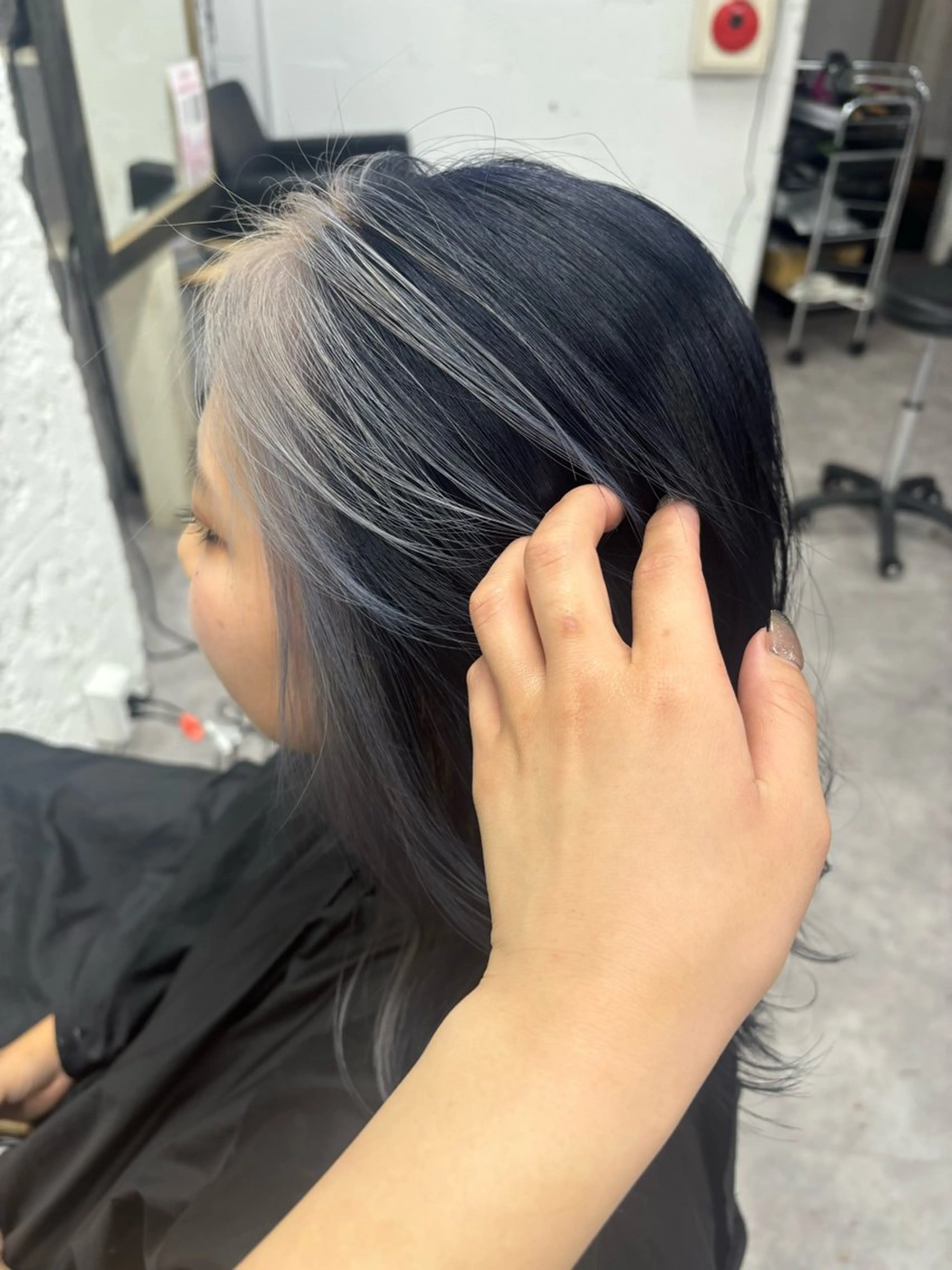 ミディアム カラー ハイトーン/ダブル カラー/akihoのヘアスタイル