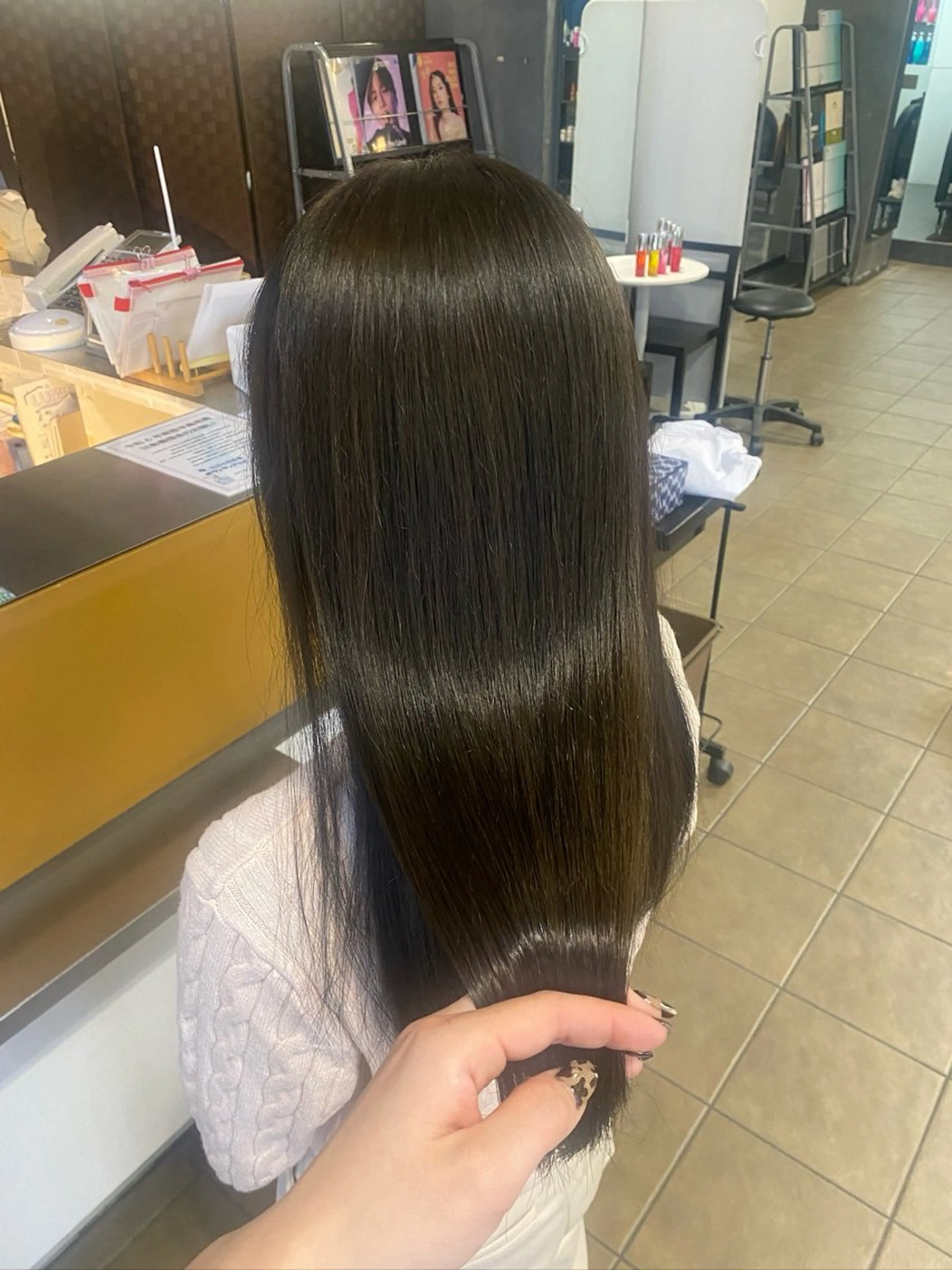 髪質改善ストレート+カット💇🏻‍♀️の写真