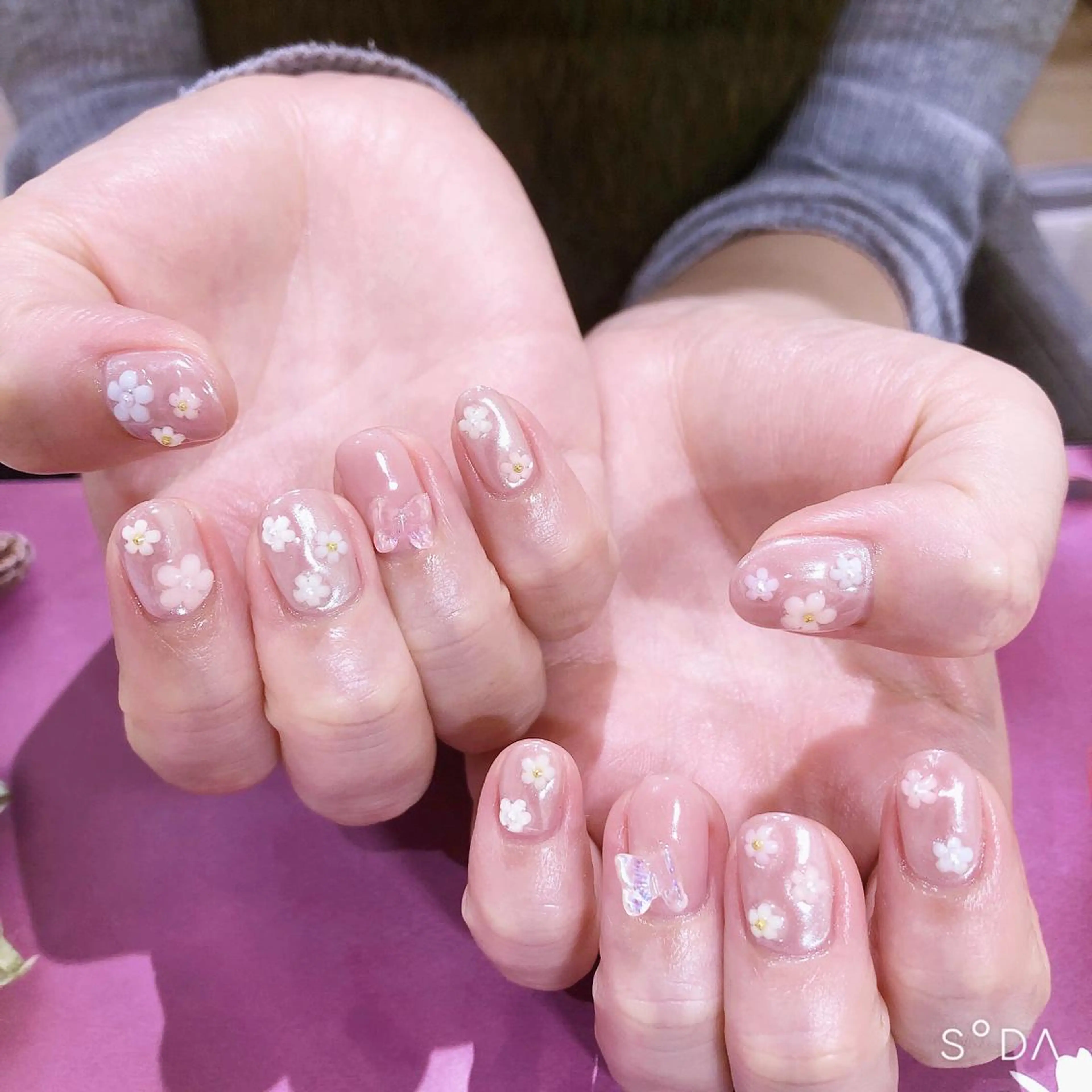 ネイル フラワーネイル ハンドネイル 吉野✨ ネイルデザイナー✨のネイルデザイン