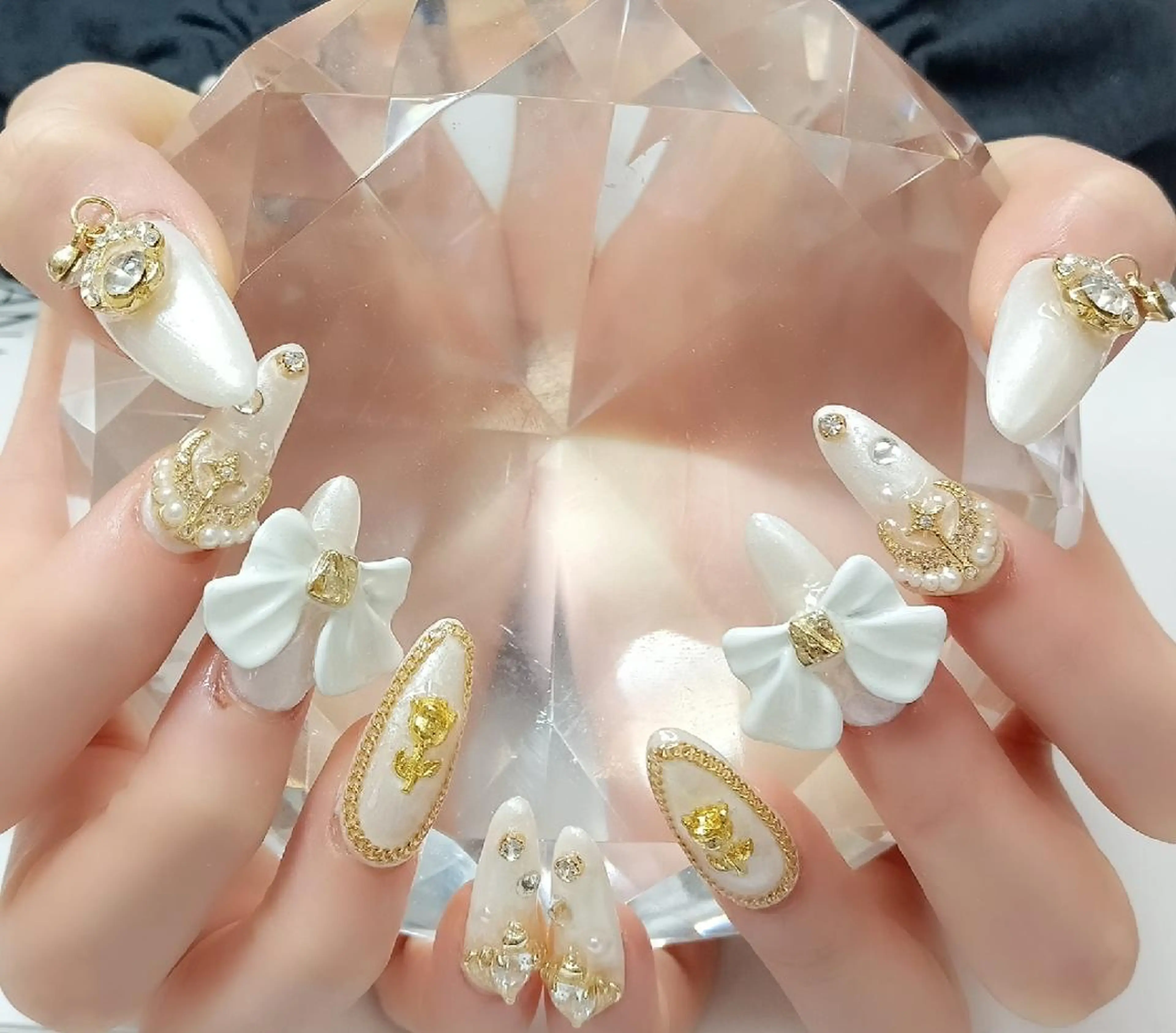 ネイル ゴールド Coco Girlsのネイルデザイン