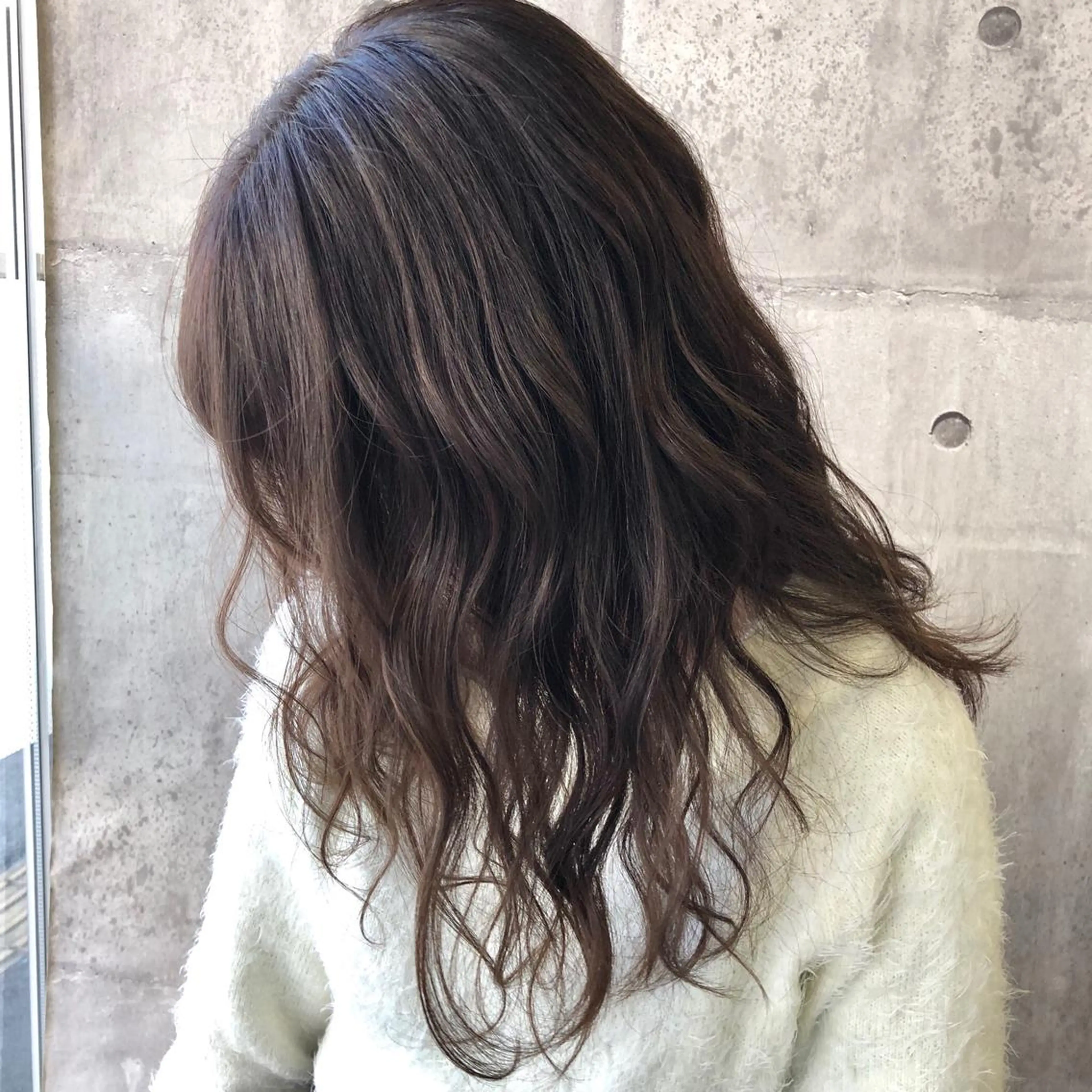 ロング カラー LiEN所属・菅沢 奈生のヘアスタイル