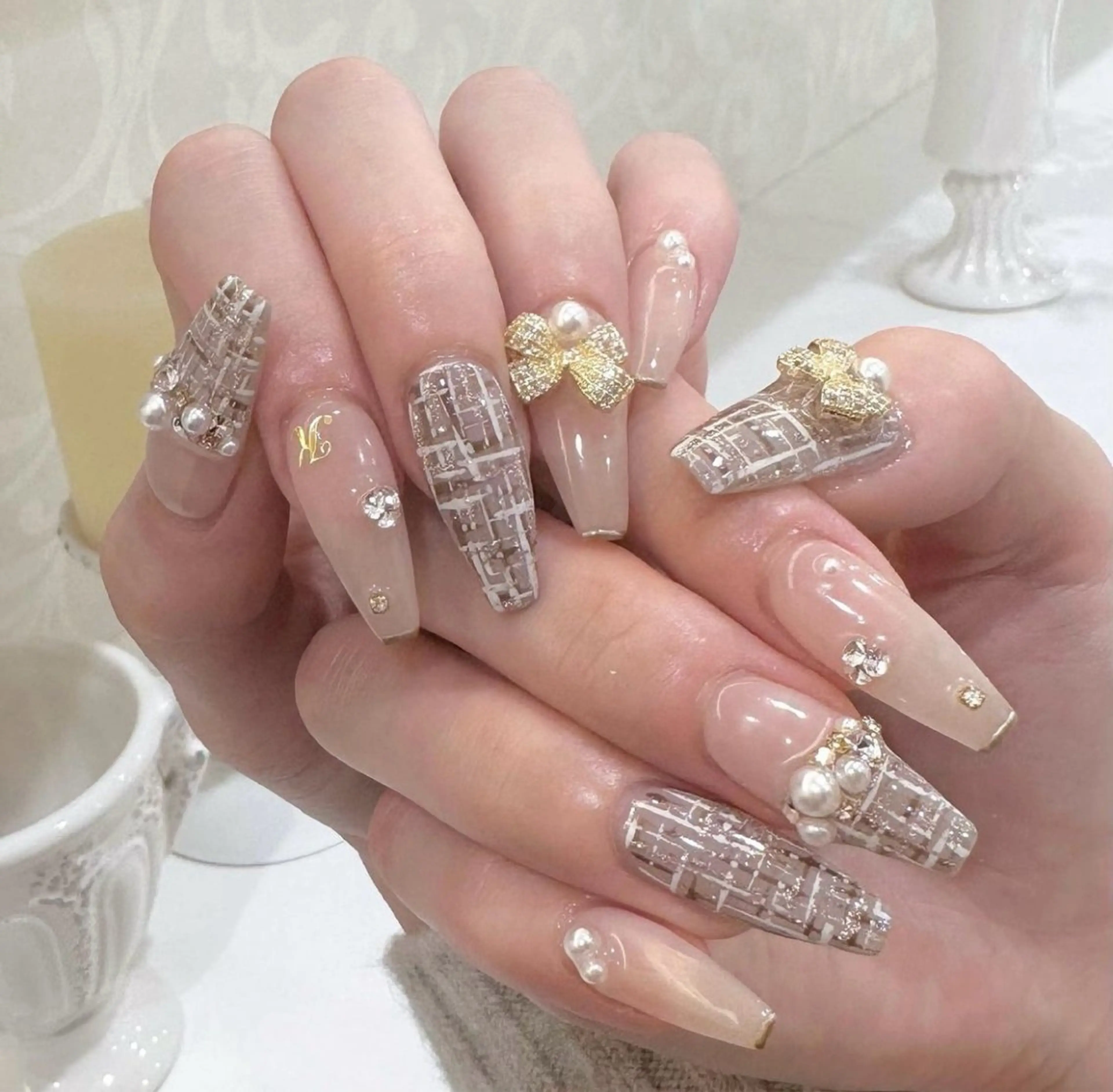 ネイル ハンドネイル ハンドケア UniqueNail 長さだし専門店のネイルデザイン