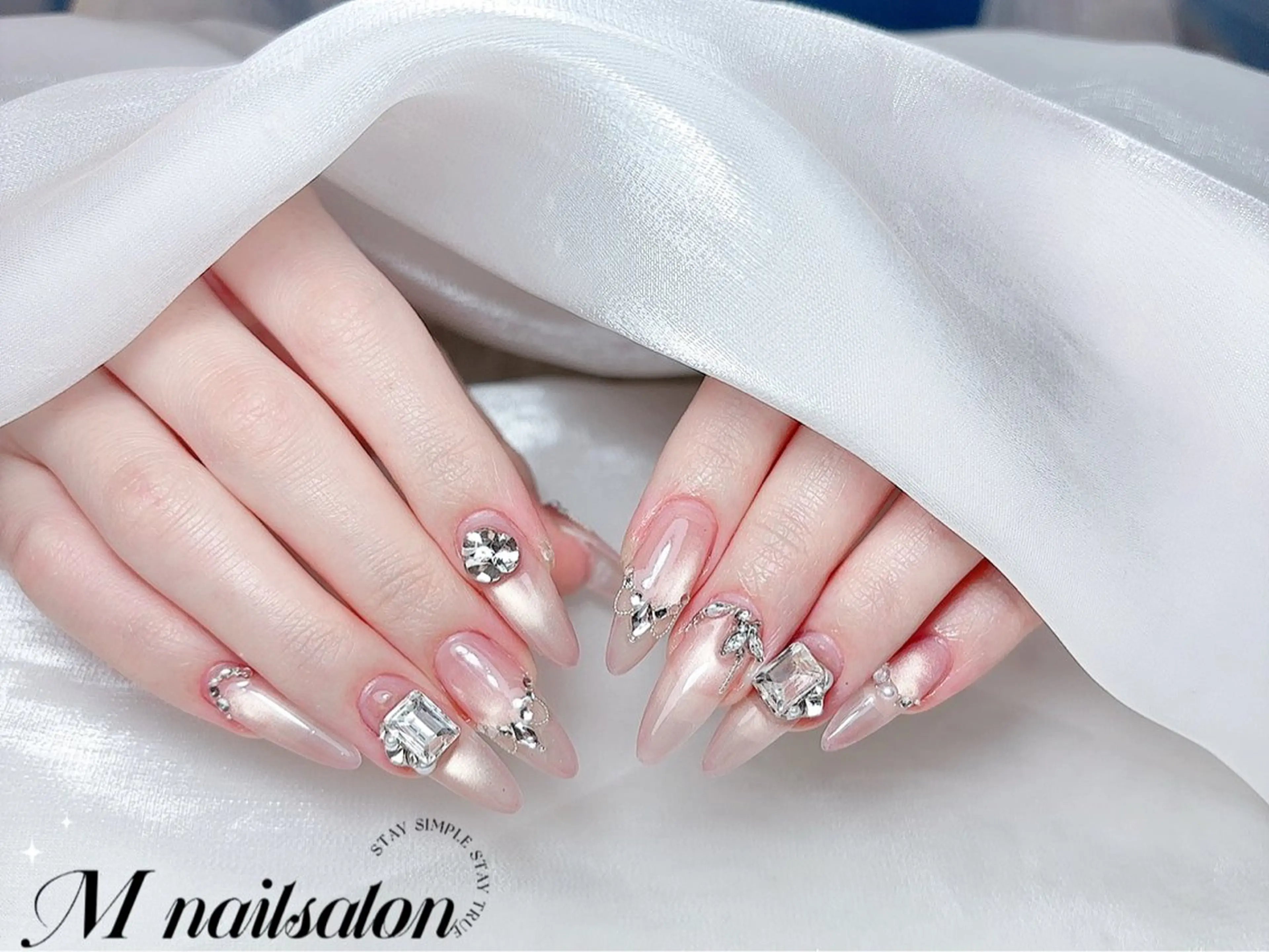 ネイル ハンドネイル M🌷nail 長さだし専門店のネイルデザイン