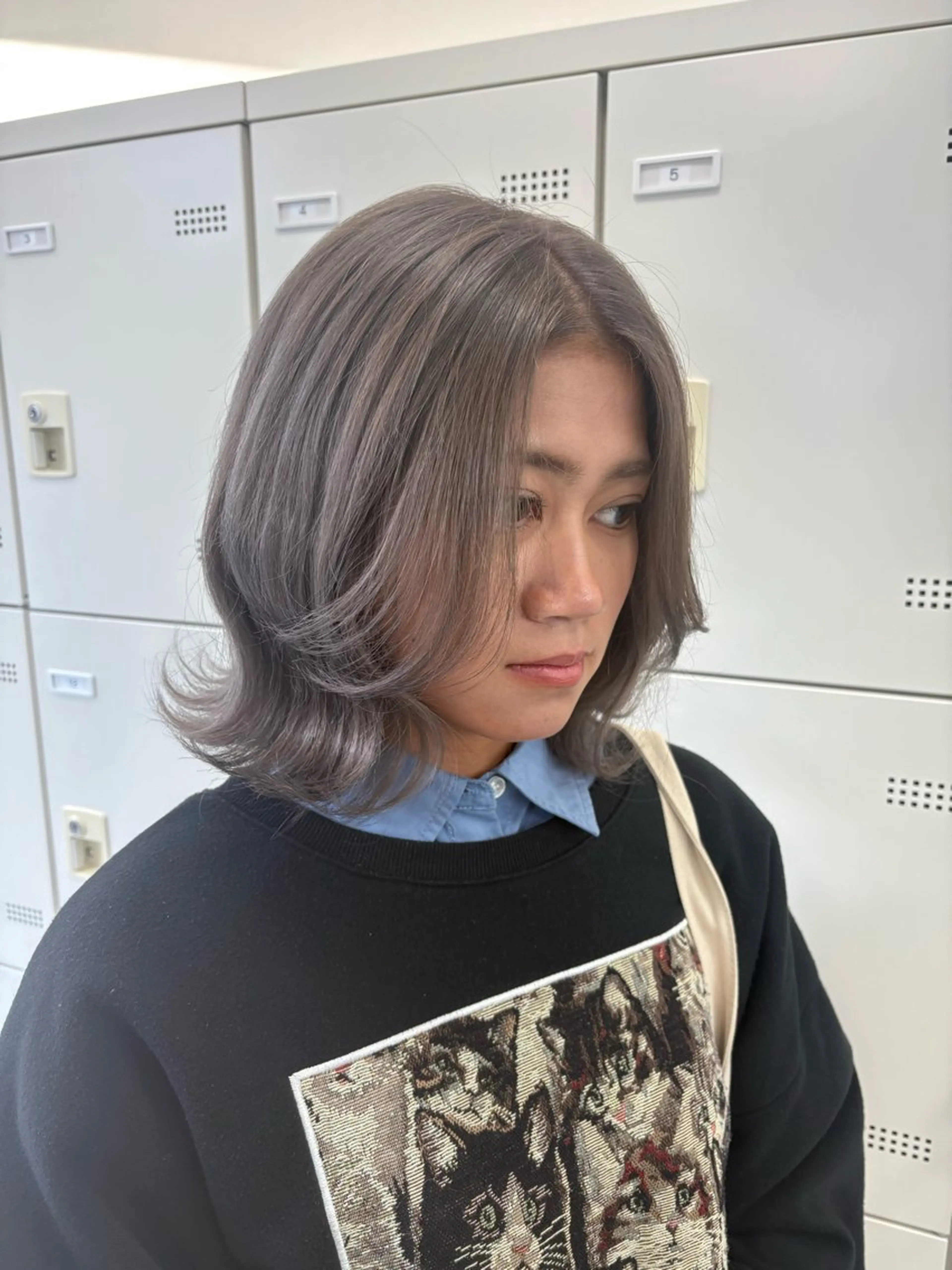 カラー ハイトーン/透明感 艶カラー/SAKI‎のヘアスタイル