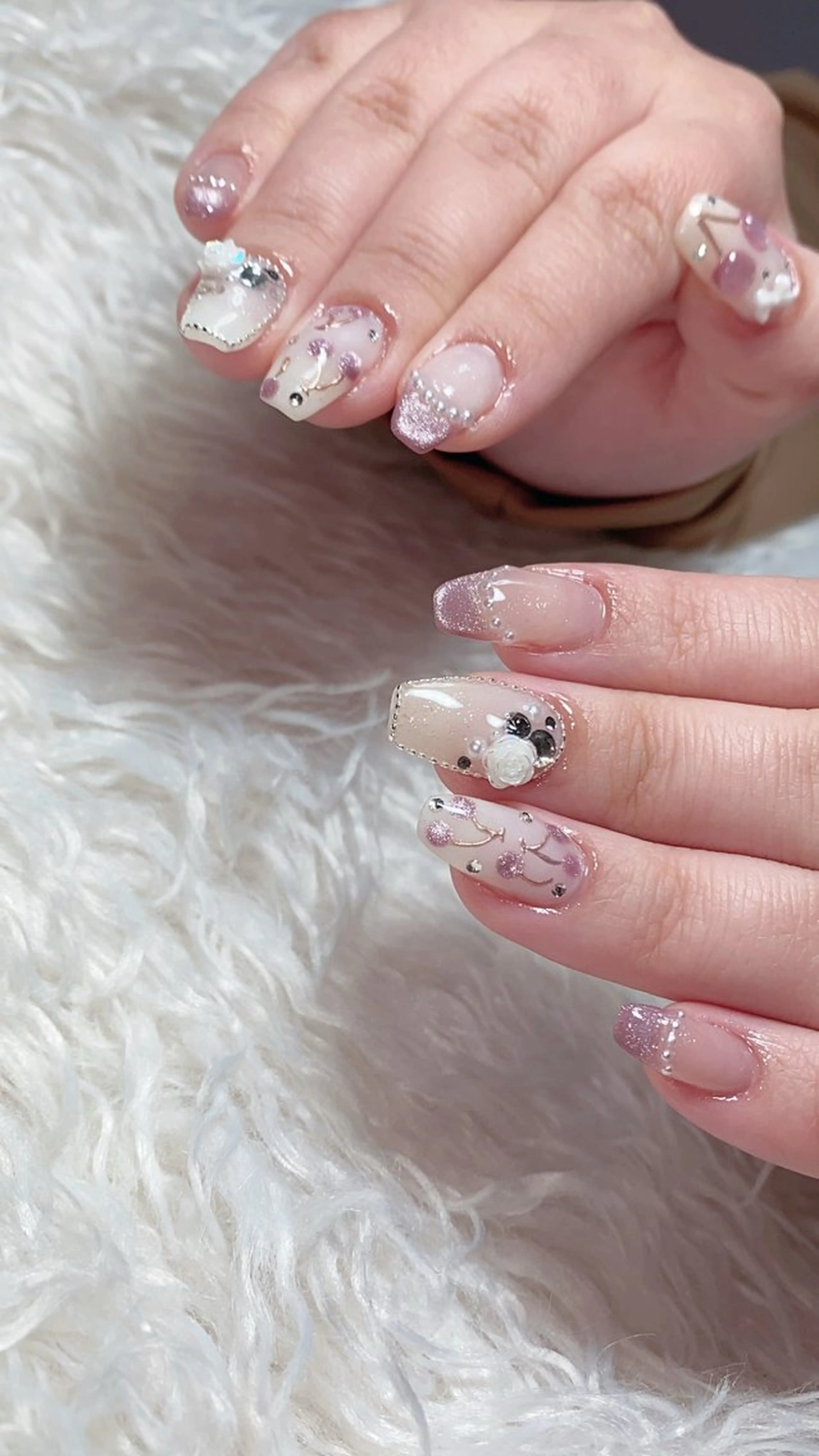 ネイル ハンドネイル n o q r m. n a c h iのネイルデザイン